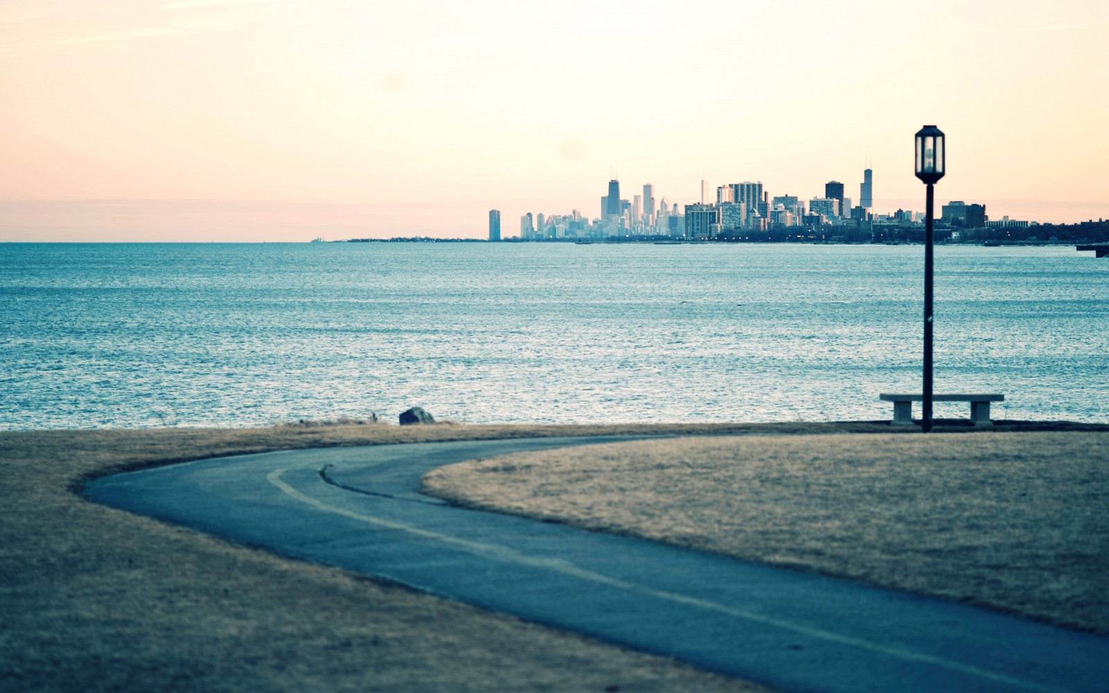 Sonnenuntergang, Meer, Bucht, Wasser, Ufer, Gebäude, Betrachtung, Straße, Strand, Sonnenaufgang, Skyline, Abend, Morgen, Küste, Horizont, Seebrücke, Dock, Dämmerung, Ferien, Dämmerung, Ozean, Welle, 2560x1600 px, Gewässer