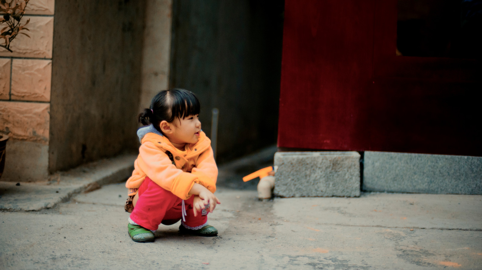 Čína, ulice, cestovat, lidé, roztomilý, dějiny, dívka, usměj se, digitální, Osoba, fotografování, přístav, město, blog, vysoký, starověký, říjen, legrační, Asie, republika, vesnice, dynamický, uvízl, upřímný, kultura, rozkošný, historický, uNESCO, východní, squat, chodník, fotoblog, Software, zpracovává se, historický, zobrazování, Prc, Divize, rozsah, HDR, Feng, provincie, tutorial, trojka, travelblog, Fenghuang, Hunan, celní, skandální, 2010, podřepu, Phoenixcity, Ratcliff, Xiangxi, hdrtutorial, stuckincustoms, treyratcliff, Xi ng, photographyblog, Čínská lidová republika, Fenghuangcounty, stuckincustomscom, Nikond3s, sh ng, Xi ngx t z z mi oz z zh zh u, Xiangxitujiaandmiao, F nghu ngxi n