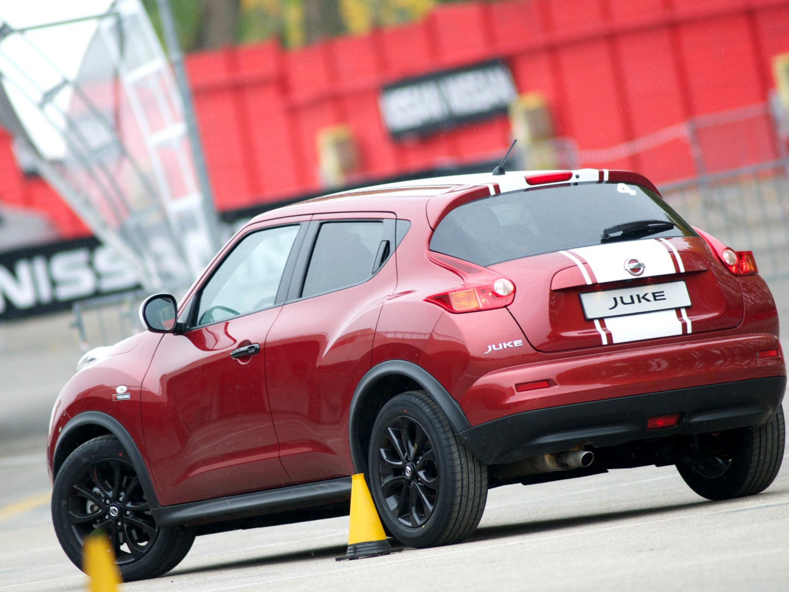 รถ, ยานพาหนะ, Nissan, 2013, นิสสัน Juke, netcarshow, netcar, ภาพรถยนต์, ภาพรถ, ล้อ, Juke 190 HP Limited Edition, ยานพาหนะบก, การออกแบบยานยนต์, ภายนอกยานยนต์, รถยนต์ทำ, กันชน, กีฬายูทิลิตี้รถ, รถยูทิลิตี้ขนาดกะทัดรัด
