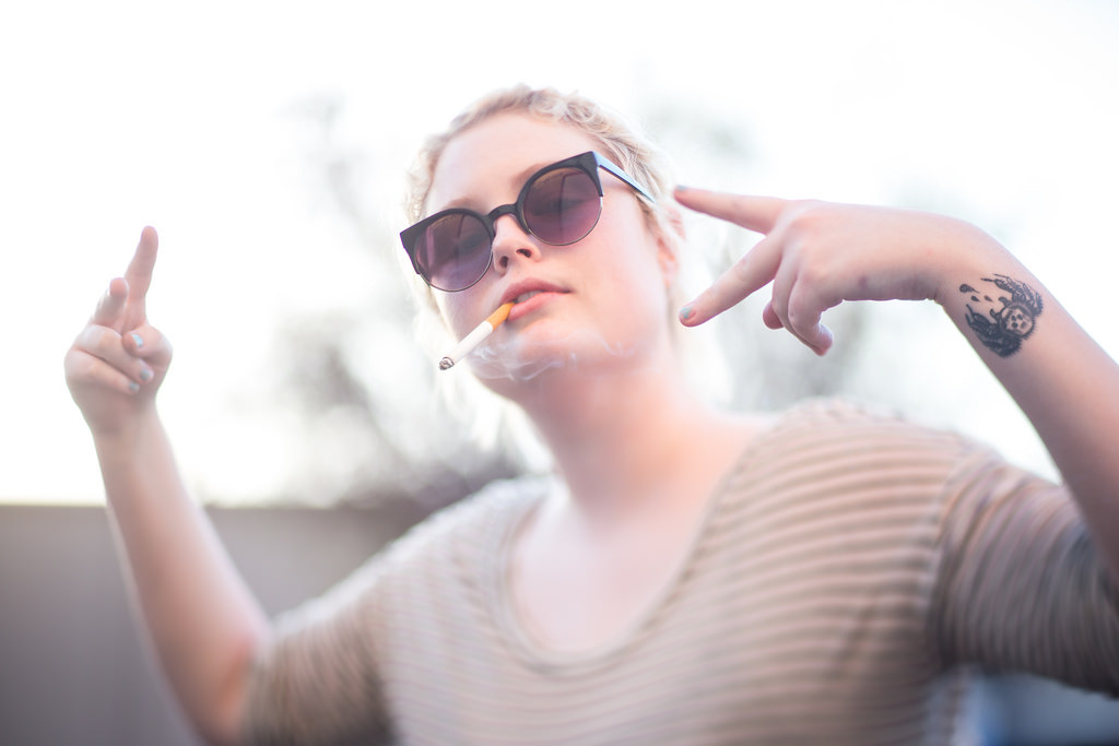 brýlí, vision care, ruka, sluneční brýle, fotografování, dívka, prst, brýle, chladný, paže, zábava, krk, health beauty, ucho, focení