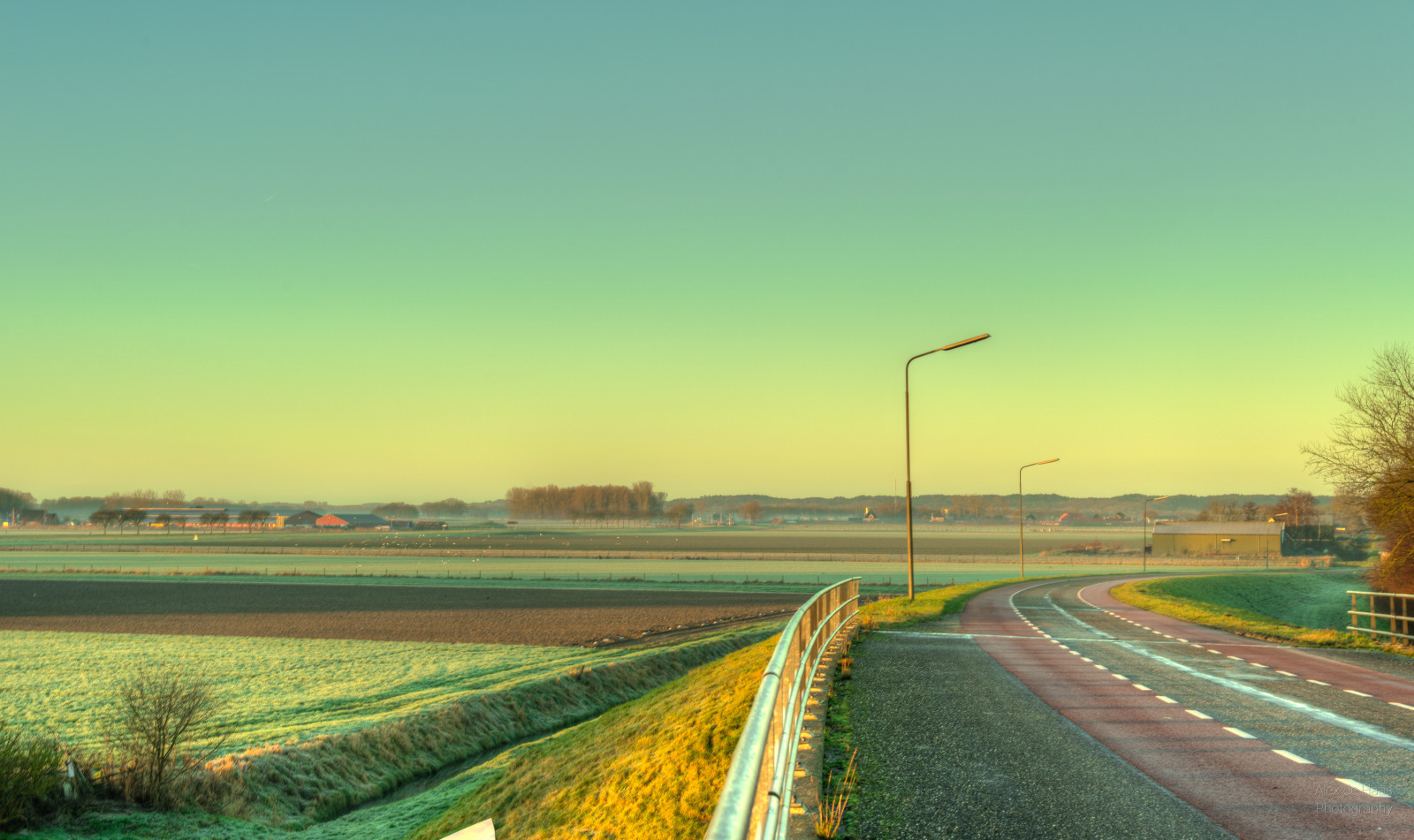 krajina, kopec, tráva, nebe, venku, zima, pole, silnice, svítání, večer, ráno, HDR, horizont, Nizozemí, Nikon, Dálnice, soumrak, denní světlo, teplý, Holandsko, infrastruktura, světlo, polního, Krásná, NIKKOR, 50mm, svítání, venkovní, krása, noordholland, zemědělství, louka, countryroad, prostý, weg, nederland, Nizozemí, licht, mooi, nebe, Landschap, kapesní, highdynamicrange, polder, prérie, Buiten, venkov, atmosférický jev, nikkor50mm, d5, ochtend, louky, Landweg, daglicht, trávníky, Weiland, hollandseluchten, nikond5, westfriesland, boerenland, buitenshuis, landweggetje, schoonheid, sunriselight, weilanden, zonsopgang