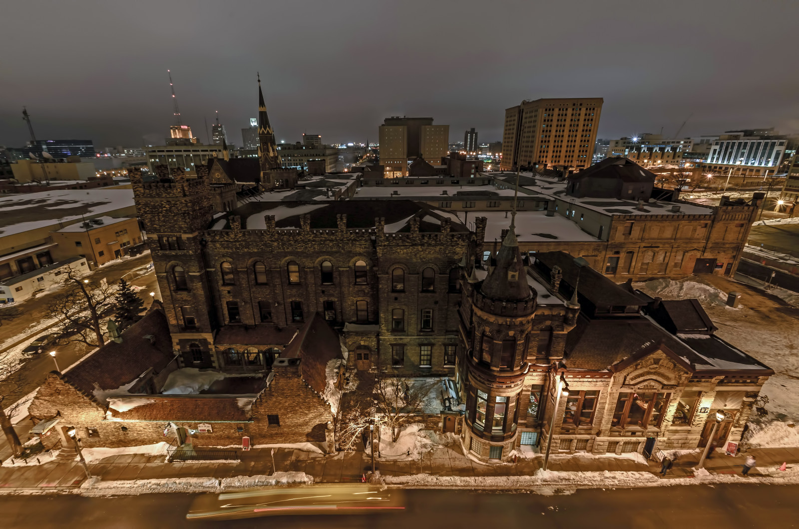 město, longexposure, pivo, Wisconsin, architektura, noc, krajina, fotografování, Nikon, centrum, panoráma města, noční scéna, milwaukee, Pabst, Tamron, MKE, Frederickpabst, Milwaukeed city, nikond7000, justgoshoot, Parkstructurephotography