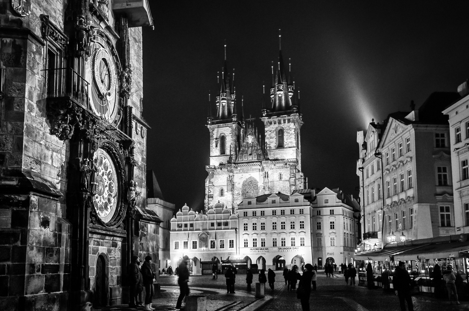 kontrast, bílý, Černá, černobílý, temný, město, ulice, panoráma města, noc, architektura, městský, budova, nebe, cihly, fotografování, večer, věž, dějiny, textura, náměstí, město, Nikon, kámen, kostel, Praha, náměstí, katedrála, metropole, gotická architektura, dovolená, spirála, čeština, infrastruktura, zámek, Mono, Černý a bílý, centrum, tělesné, Černá bílá, hodiny, bazilika, náměstí, tma, staré Město, mezník, d90, fasáda, Prag, urban area, turistická atrakce, Černý a bílý, monochromatické fotografování, Metropolitní oblast, kostelní věž, zvonice, středověká architektura, astronomický, stock photography