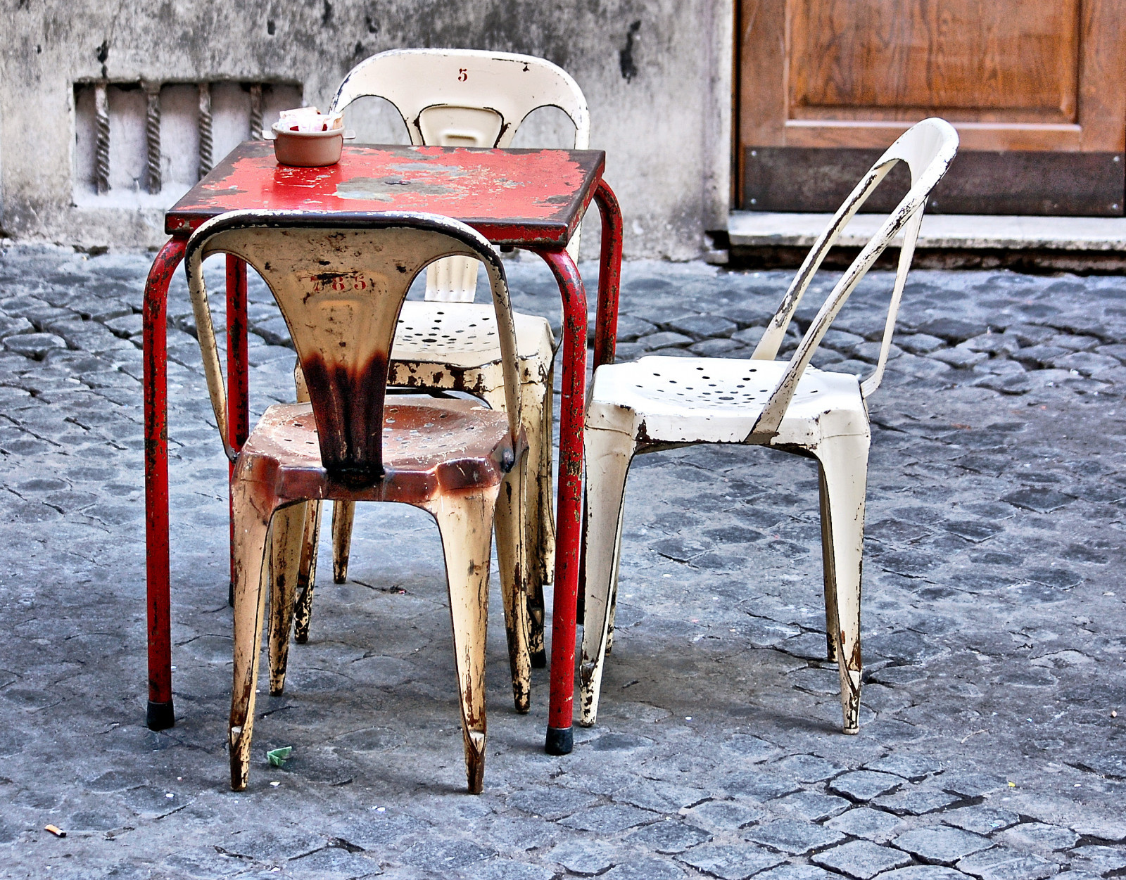Rusty Rome Wallpaper : table, chair, Rome, rusty, furniture, piazza, cart ...