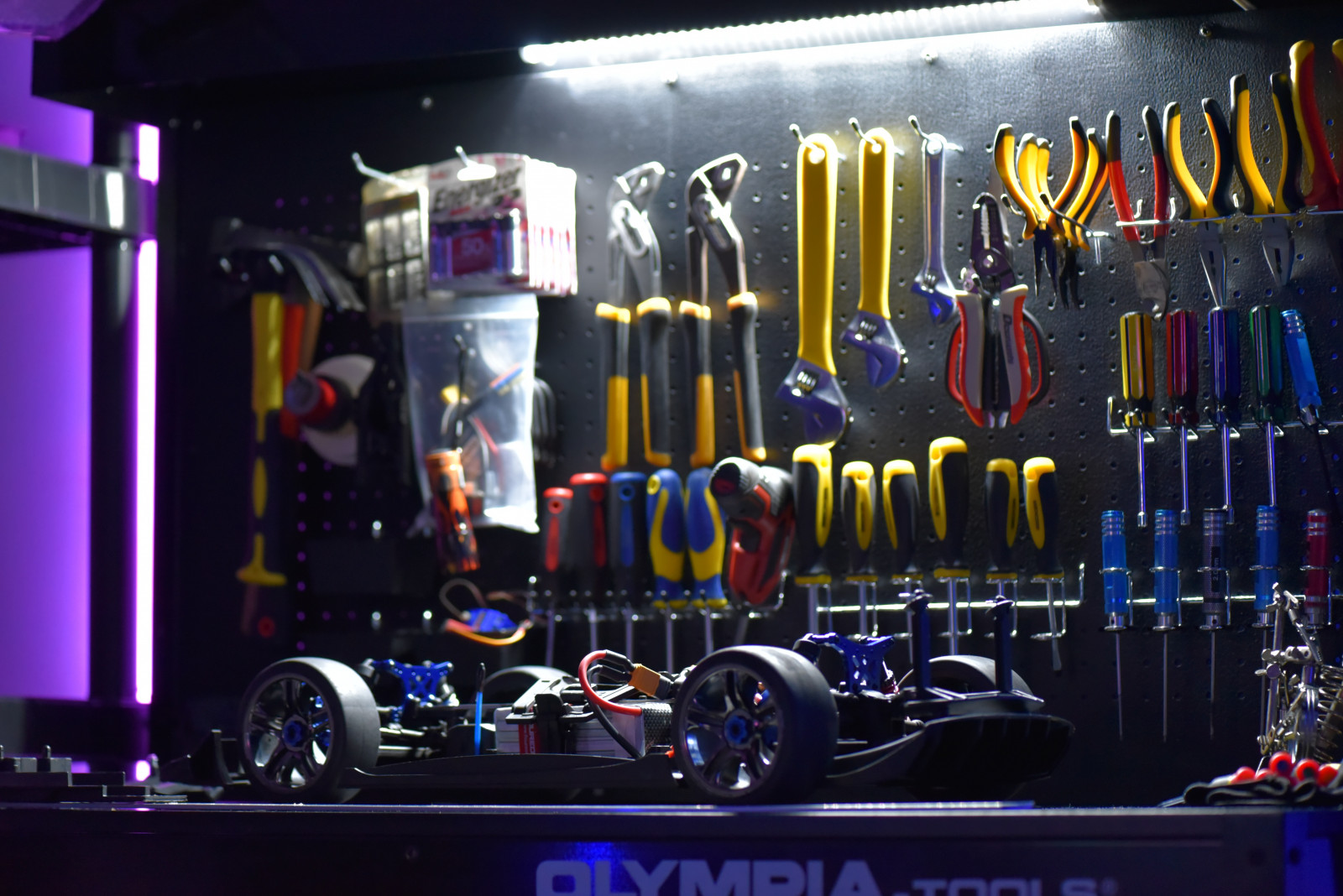 RC Car, pegboard, auto, hračky