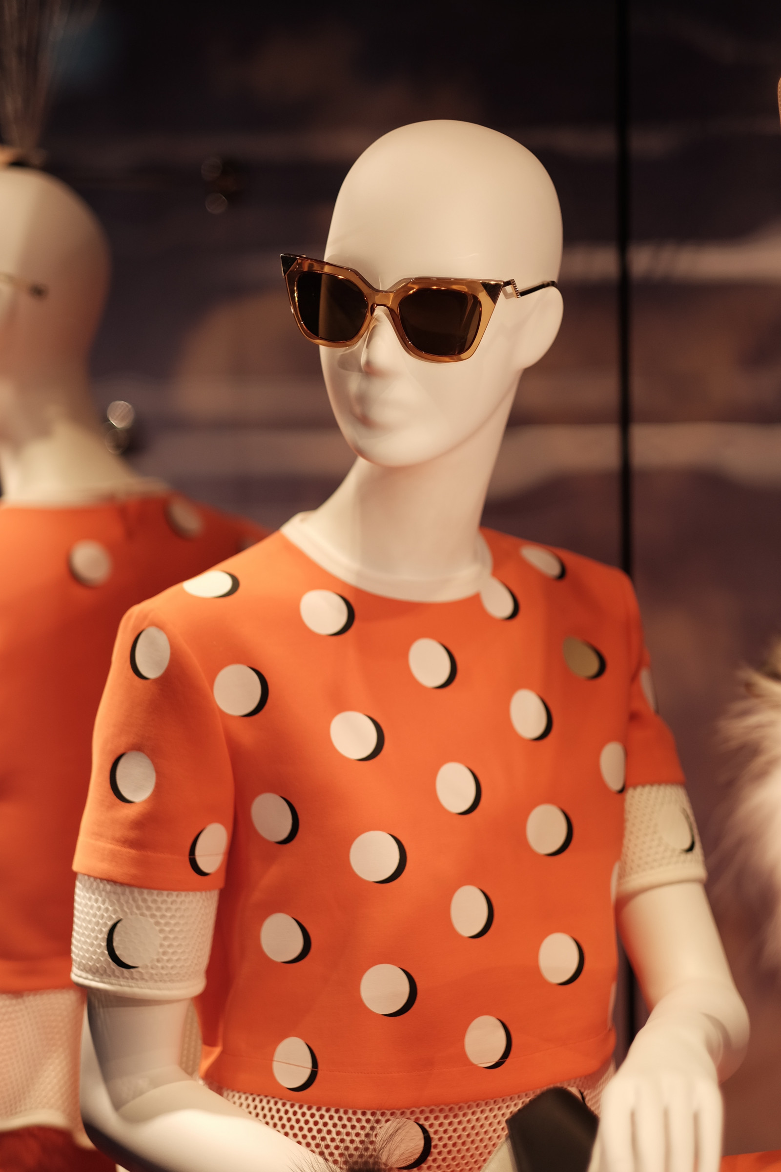 brýle, Červené, vzor, móda, Hračka, jaro, panenka, Tokio, přistávací dráha, Fujifilm, design, Fujinon, Ginza, classicchrome, x, xf56mmf12r, xf56mm, XT1, účes, vision care, svrchní oděvy, brýlí, polka dot