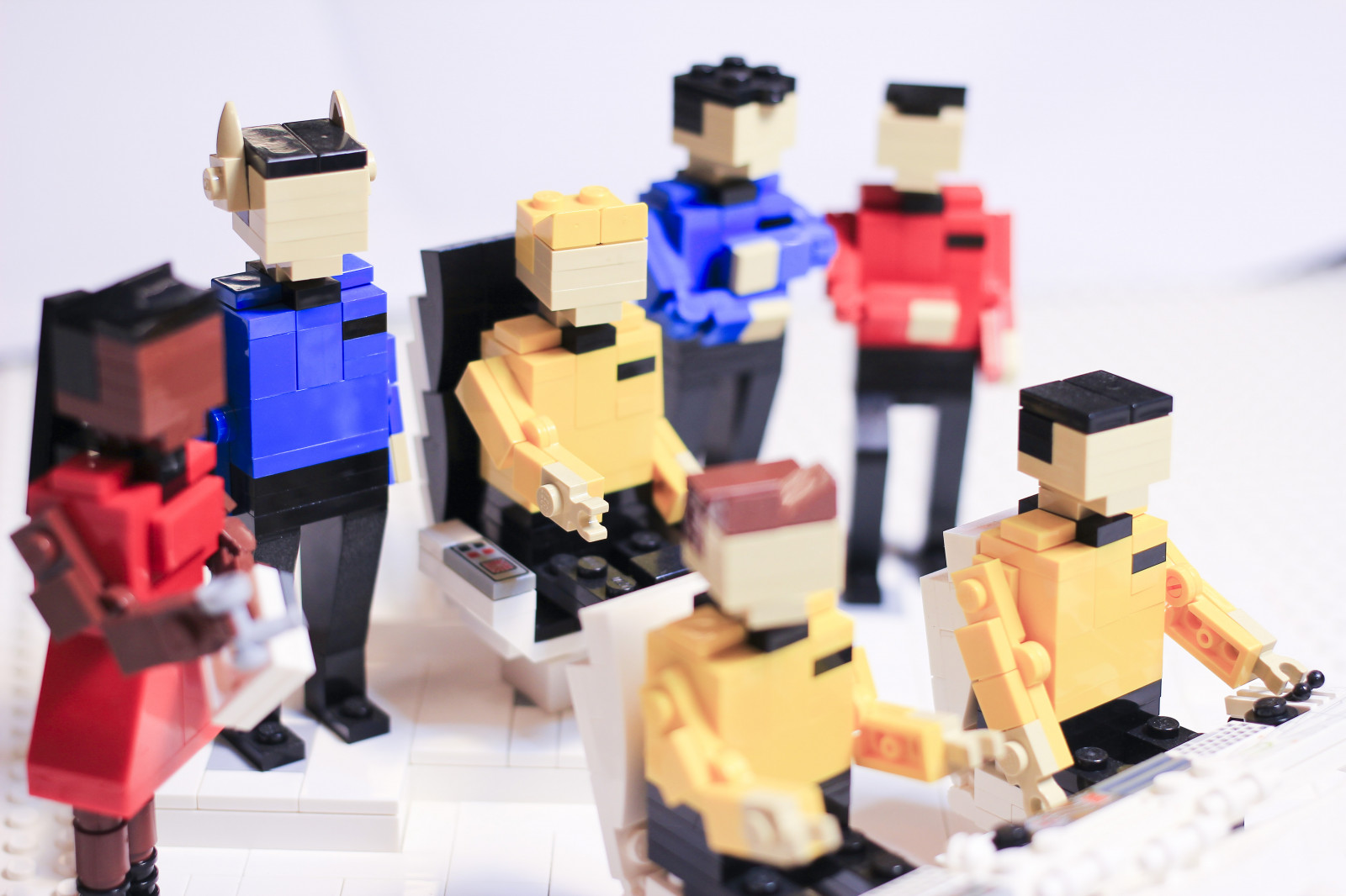 most, Chris, městský, Simon, borovice, cestování, film, scott, zoe, hvězda, LEGO, pan, kapitán, Spock, ostatky, Karl, Zachránit, Sulu, podnik, Scottie, 2009, kostel, Saldana, Uhura, Pegg, Checkov, Quinto, Mccoy, Ahura