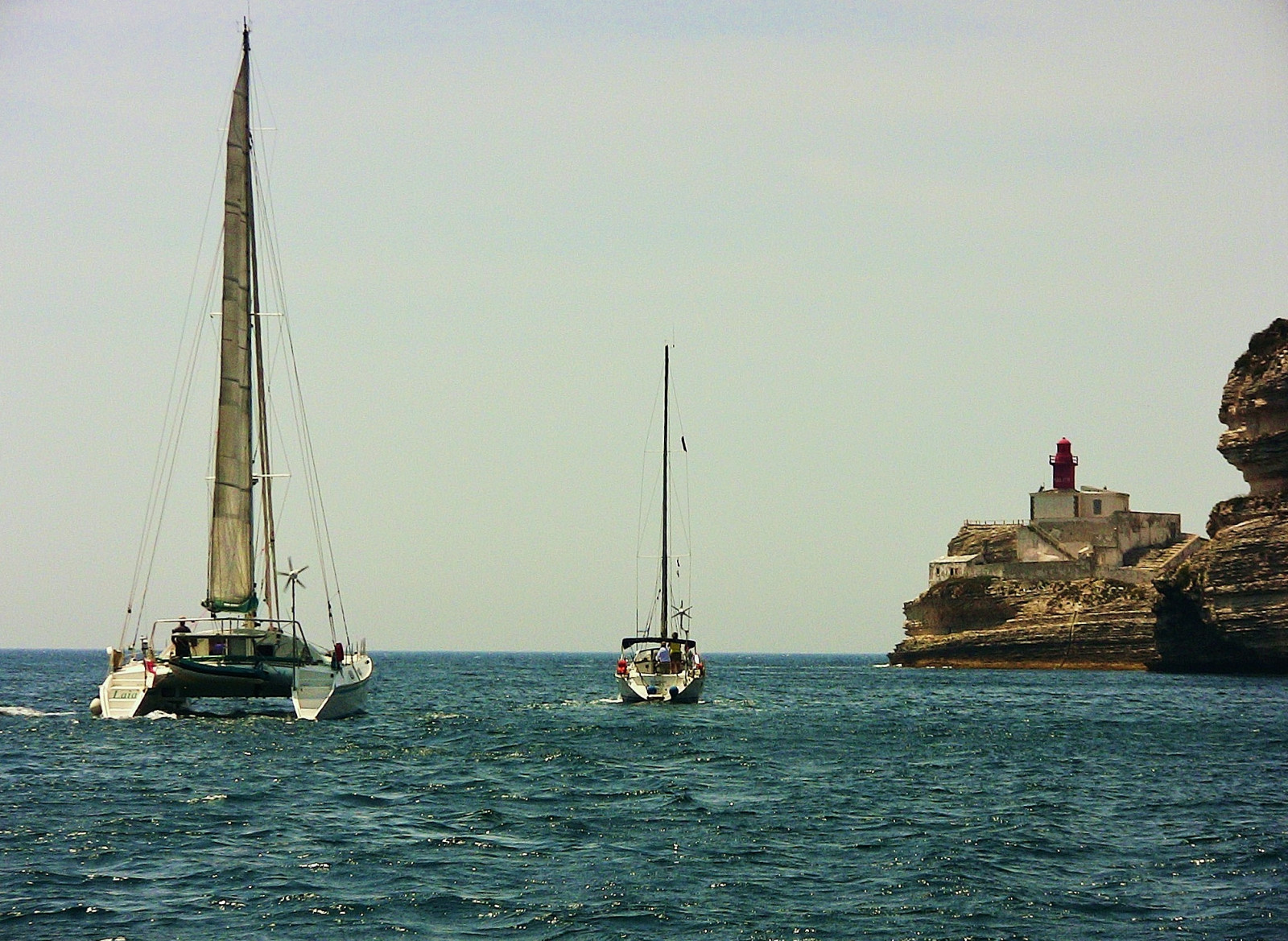 loď, loď, plachetnice, moře, voda, nebe, uklidnit, pobřeží, horizont, Francie, Korsika, plachtění, cestovat, prozkoumat, oceán, jachta, vlna, mar, plavidlo, kanál, stožár, Insel, corse, ile, isola, kobyla, Schiff, Bonifacio, plachta, bota, lodičky, Akdeniz, Frankreich, plavby, Urlaub, meer, reisen, ostrůvek, korsika, corsicaisland, vodní, vysoká loď, škuner, dhow, segelschiff, Bunifaziu, Hafenstadt, Středomoří, S dkorsika, coastal and oceanic landforms