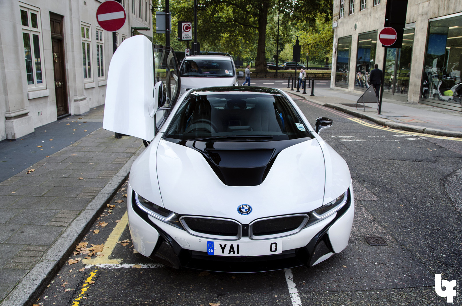 Wallpaper London, BMW, sports car, UK, Sedan, wheel, hot, supercar