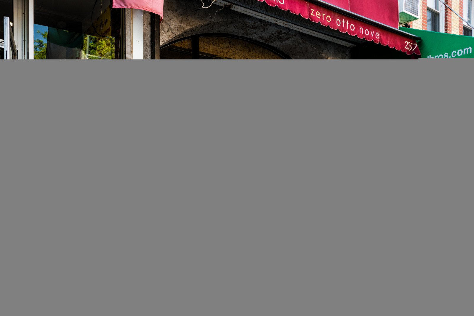 ulice, město, ny, newyork, UMĚNÍ, auto, architektura, budovy, fotografování, Nikon, FIAT, bronx, Hlaveň, streetphotography, chodník, 1424, originalphotography, nikon1424f28, retinaresolution, artistsontumblr, D800E, nikond800e, lensblr, photographersontumblr