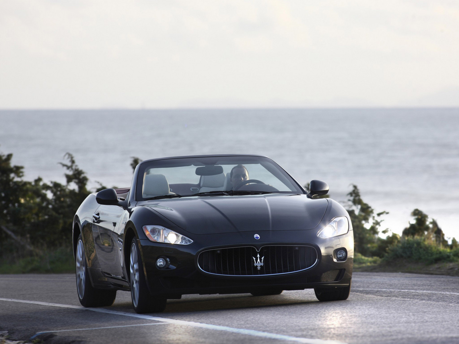 auto, vozidlo, sportovní auto, Maserati, kupé, výkon auta, limuzína, Maserati GranTurismo, 2012, netcarshow, netcar, obrázky vozidel, photo auto, GranCabrio, superauto, pozemní vozidla, automobilového designu, automobilový exteriér, automobil make, luxusní vůz, osobní luxusní automobil