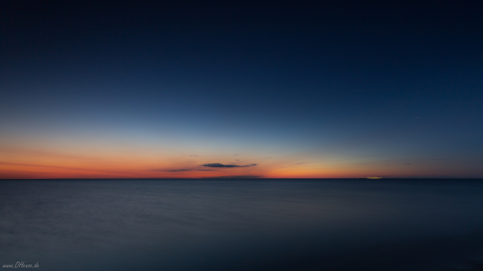 západ slunce, moře, záliv, odraz, nebe, pláž, svítání, večer, ráno, Německo, pobřeží, Kánon, horizont, atmosféra, soumrak, 2013, mrak, svítání, oceán, vlna, srpen, 600D, eos, Ostsee, Urlaub, odlesk, Fehmarn
