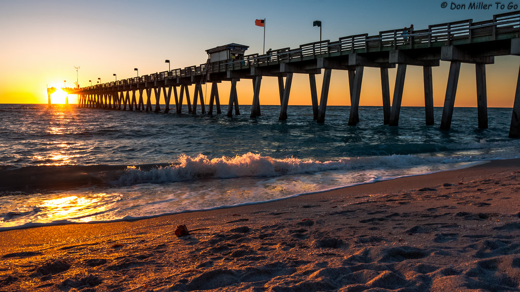 Wallpaper : gulfofmexico, pier, sunsets, beaches, blueskies, sharkys Wallpaper : gulfofmexico, pier, sunsets, beaches, blueskies, sharkys