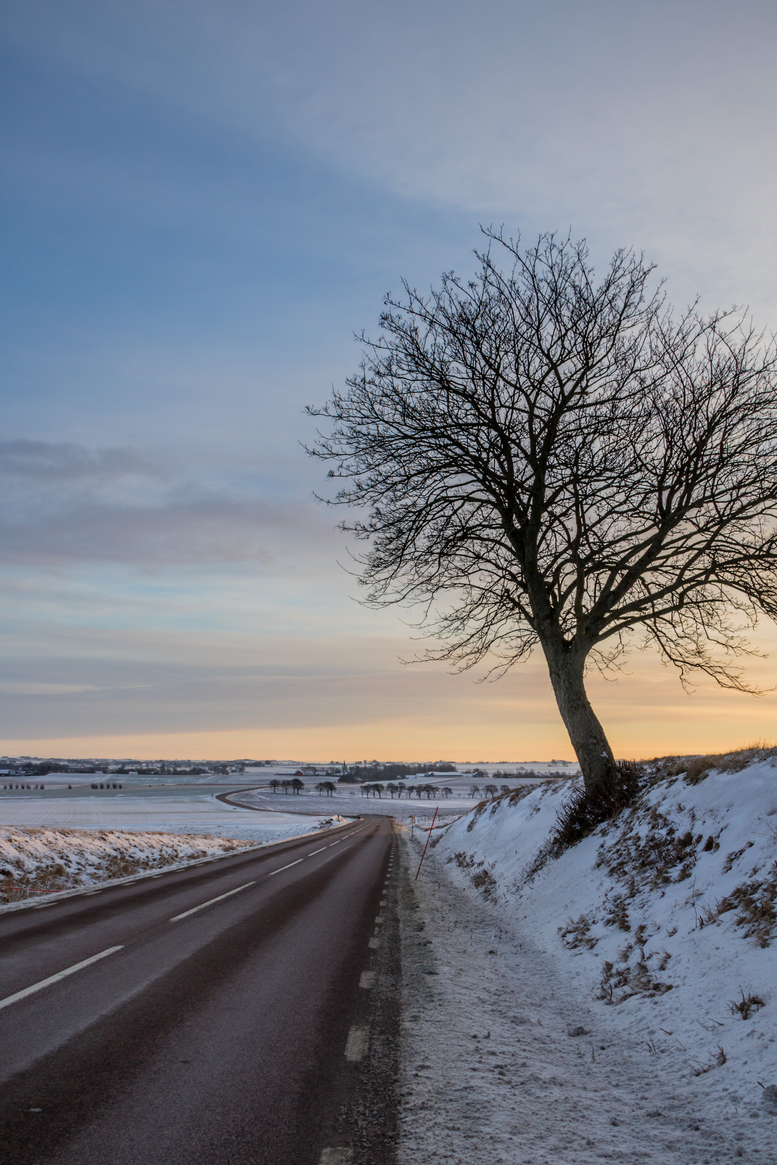 slunečnímu záření, krajina, západ slunce, moře, písek, nebe, sníh, zima, silnice, svítání, večer, ráno, mráz, horizont, soumrak, zmrazení, strom, počasí, svítání, sezóna, sn, Vinter, tr d, venkov, landsbygd, soluppg ng, s dersl tt, landskap, morgon, VAG, atmosférický jev, dřevina
