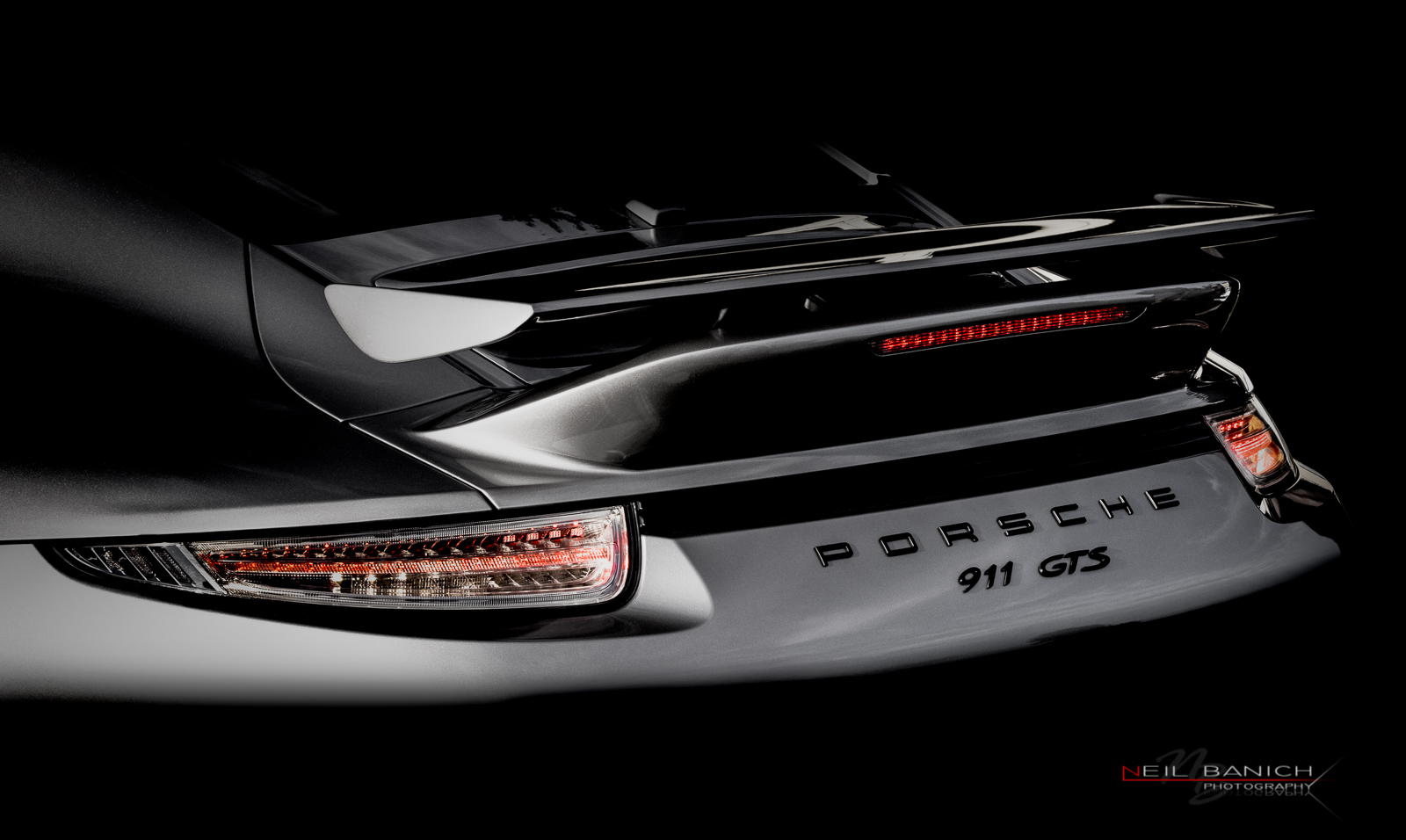 Neil Banich, ปอร์เช่, รถ, ไฟท้าย