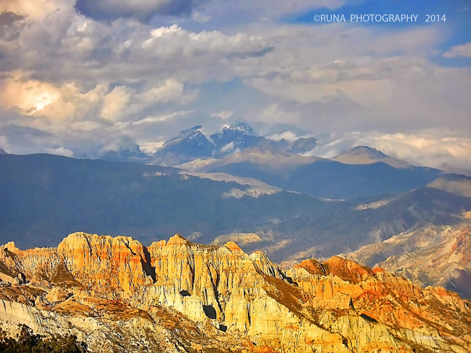 modrý, západ slunce, Červené, nebe, hora, sníh, led, žlutý, Skála, mraky, Kánon, odrazy, světla, stíny, daniel, Bolívie, Barvy, Formace, Lapaz, Runa, 59, údolí, municipio, geologický, mururata, Ocres, Achocalla