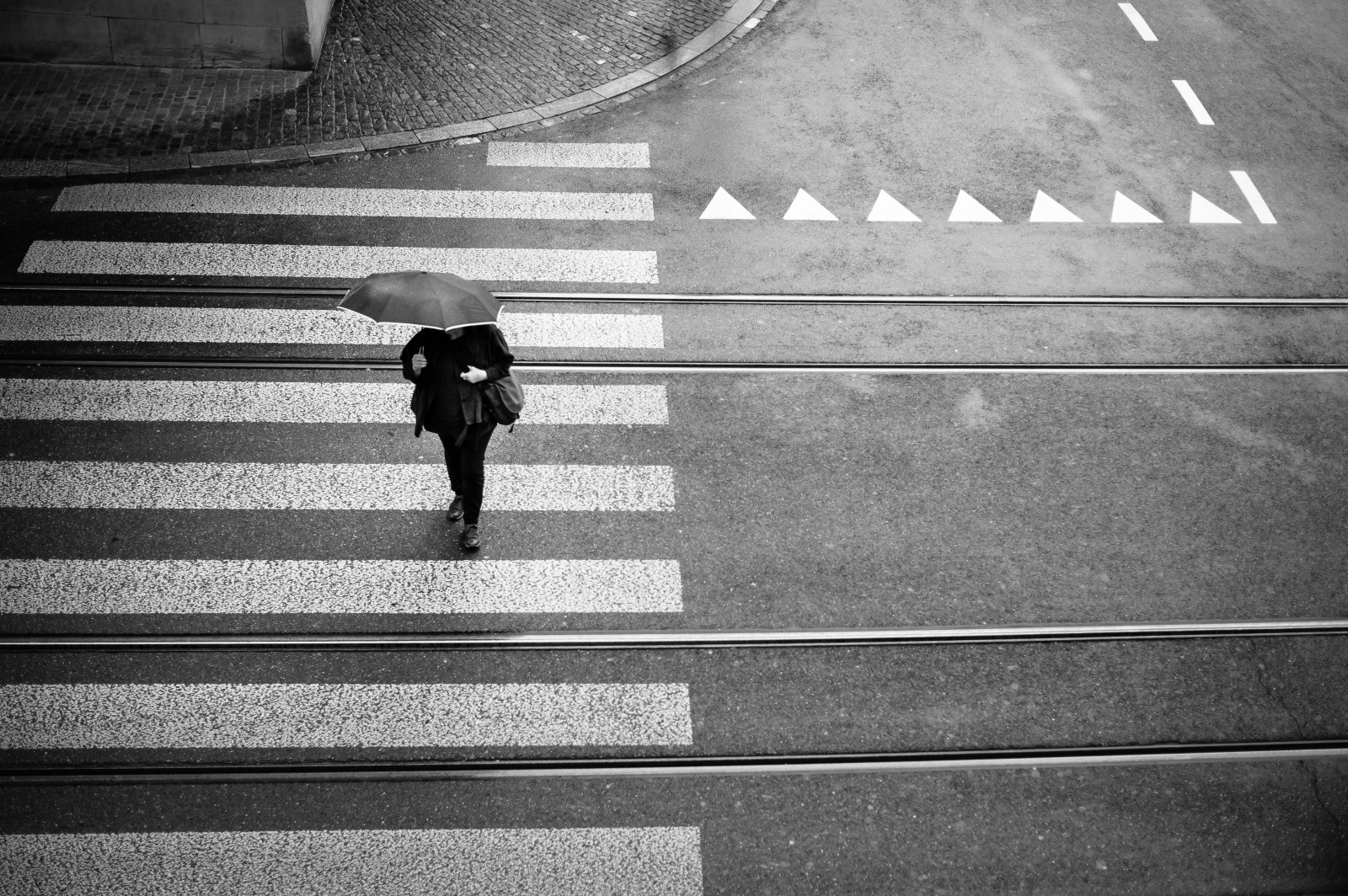 ulice, Leica, tělesné, bílý, Černá, blanco, černobílý, Osoba, Schweiz, Švýcarsko, abend, flickr, Noir, suisse, strasse, Zurich, černoch, streetphotography, pěší, dálkoměr, mai, člověk, třídaFoto, monochrom, svizzera, weiss, zuerich, blanc, Ruč, schwarz, rekuperační, na ulicích, kráčející, Mensch, sviss, Feierabend, Zwitserland, isvi re, Zurigo, Dienstag, streetphotographer, fussg prstem, manualmode, zueri, Strase, streetpic, messsucher, manuellerfokus, gatogatogato, fusg prstem, leicasummiluxm35mmf14, gatogatogatoch, wwwgatogatogatoch, streettogs, mmonochrom, leicammonochrom, tobiasgaulkech