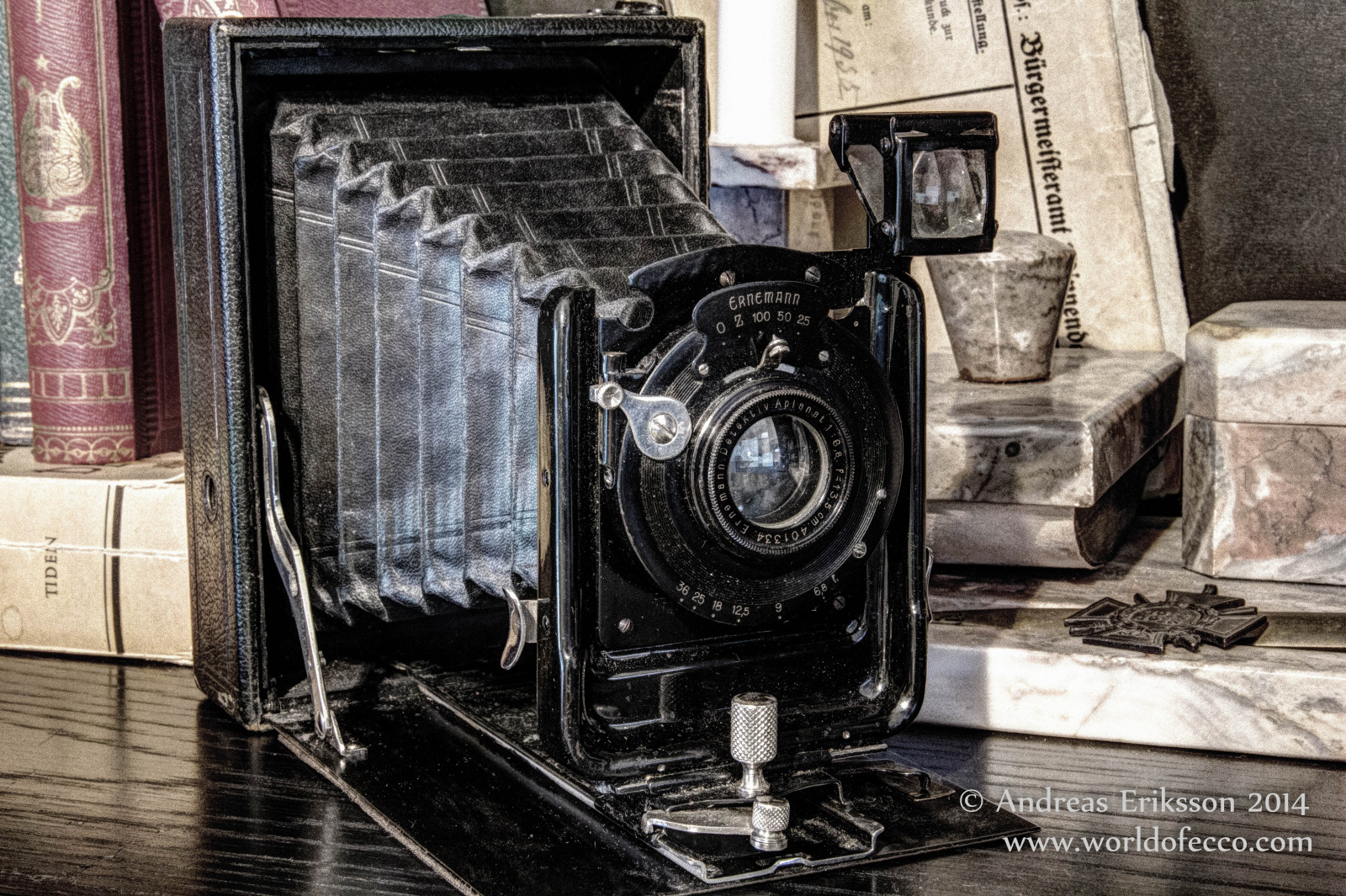 Wallpaper HDR, book, kamera, black and white, cameras optics, camera