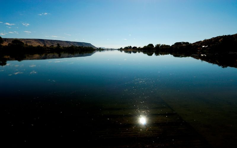 slunečnímu záření, krajina, západ slunce, moře, záliv, jezero slunečnímu záření, krajina, západ slunce, moře, záliv, jezero