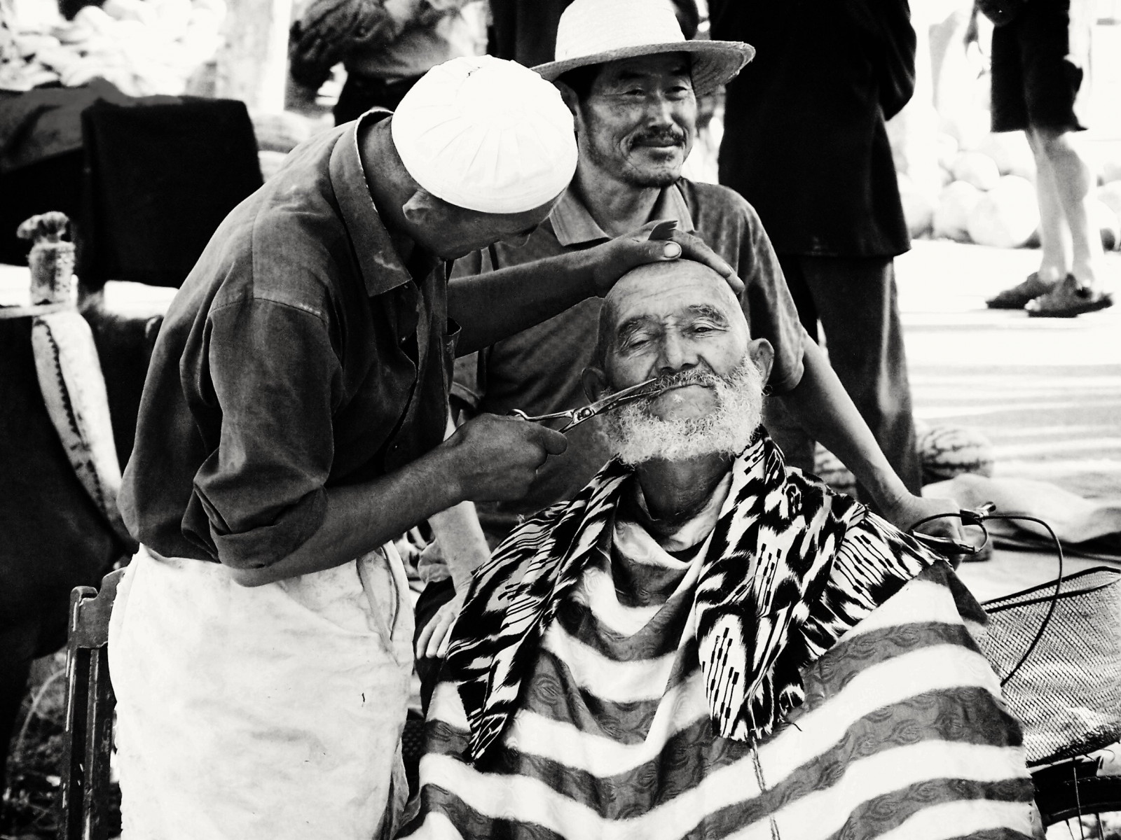 lidé, bílý, Černá, starý, černobílý, portrét, Asie, Čína, asijský, fotografování, vlasy, čínština, Osoba, fotoaparát značky kodak, Noir, muž, mimo, fotografie, blanc, střih, hřbet, Černý a bílý, monochromatické fotografování, Čínský, kachgar, Kašgar, Xinjiang, holič