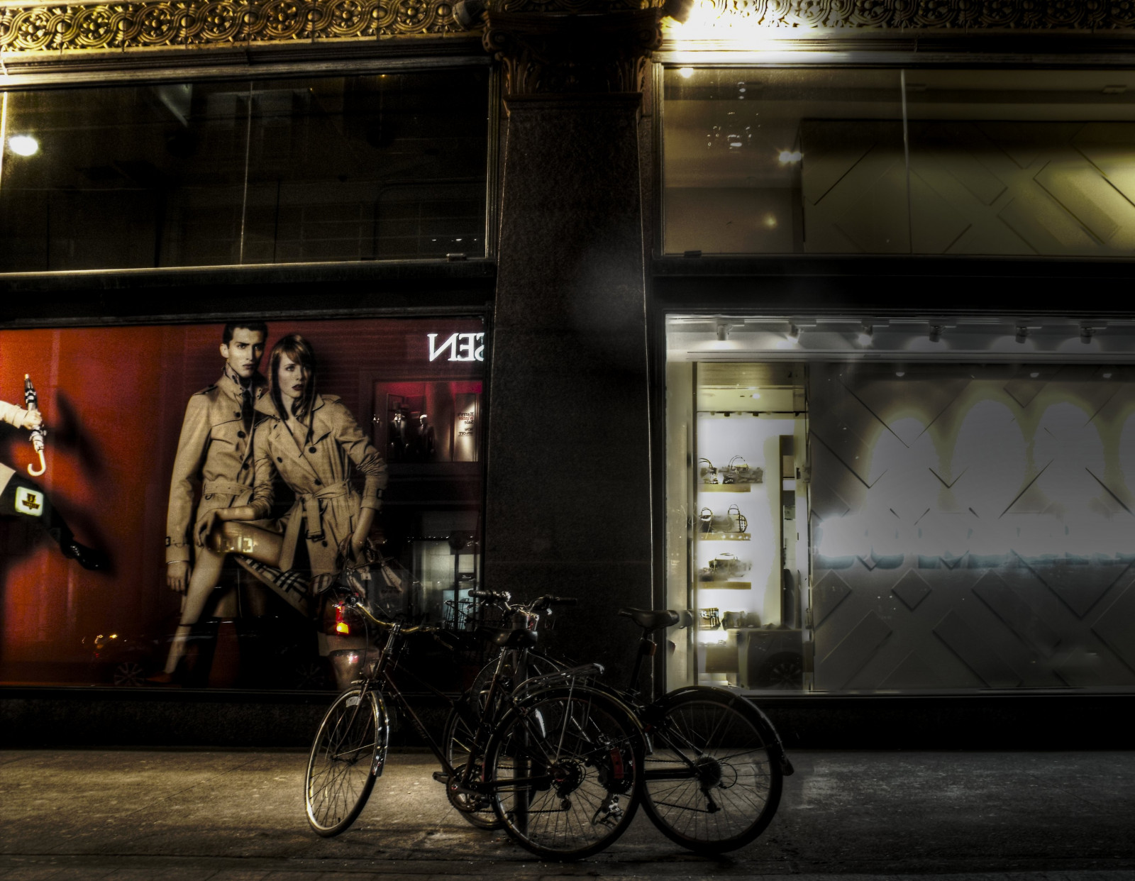 tvář, lidé, model, okno, město, ulice, noc, jízdní kolo, budova, Červené, vozidlo, Samsung, podepsat, obuv, Kanada, Toronto, Mistr, GIMP, Ontario, tonemapping, světlo, žena, ženský, reklamní, vrstva, noc, modely, Photomatix, shockofthenew, pinnaclephotography, hypotetický, samsungmaster, fujifilmfinepixs1500, paulboudreauphotography, stealingshadows, urban area, atfpchallengewinner, citystreet, město hříchu