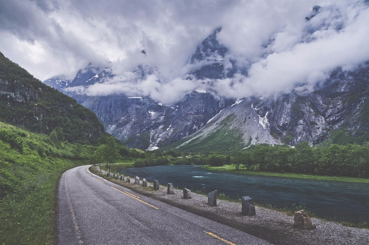 krajina, hory, kopec, jezero, Příroda, silnice, fjord, údolí, horský průsmyk, Dálnice, Alpy, plošina, infrastruktura, hřbet, mrak, hora, vysočina, jezero, atmosférický jev, horských reliéf, landform, geografický rys, pohoří, ledová landform, klesl