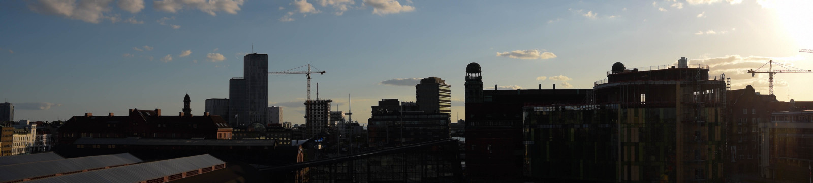 západ slunce, město, panoráma města, noc, městský, odraz, nebe, park, rostliny, panoráma, mrakodrap, večer, ráno, horizont, panoráma, Švédsko, soumrak, metropole, centrum, cityview, budovy, Malm živě, Malmo, Malm Centralstation, mezník, urban area, lidské osídlení