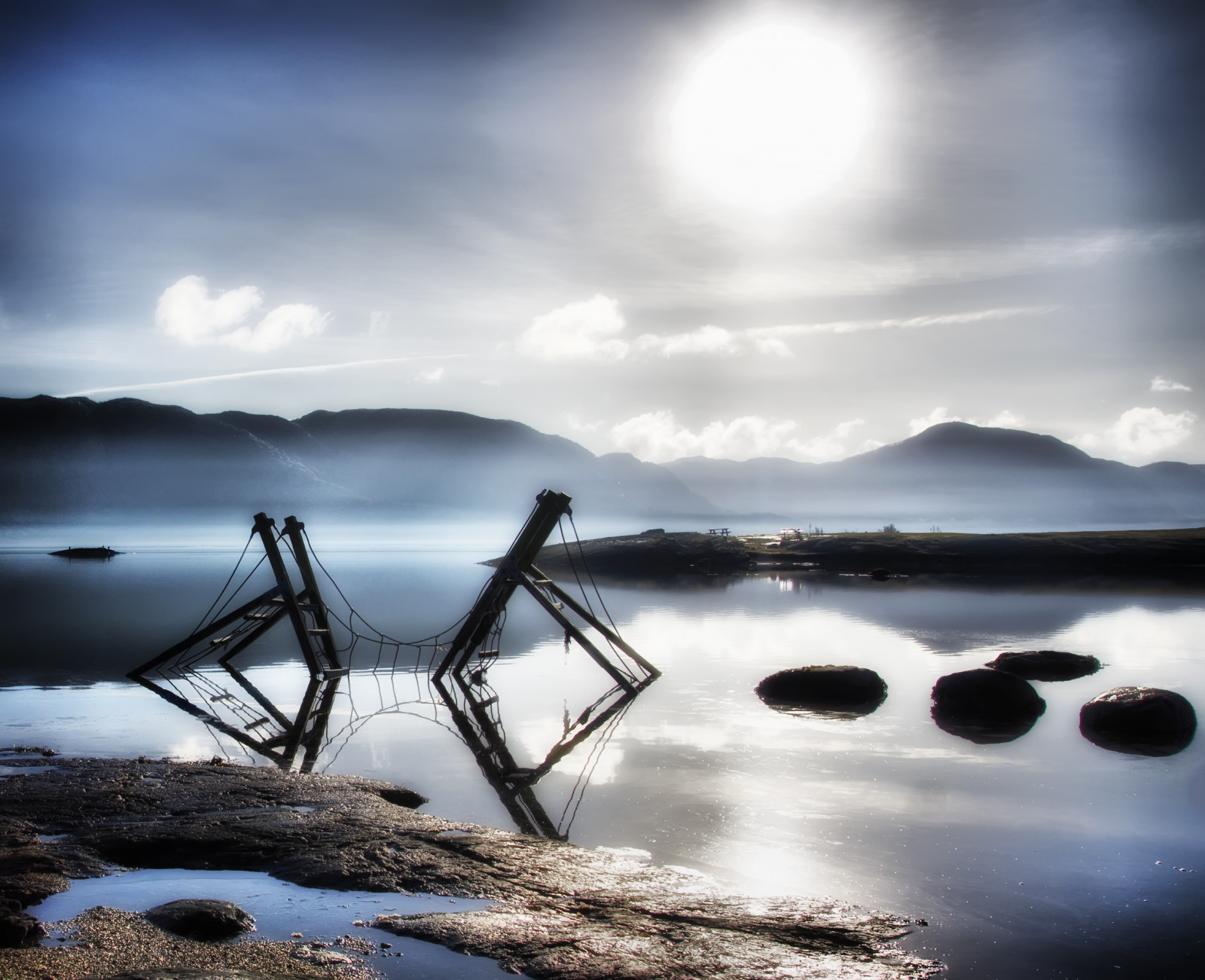 slunečnímu záření, krajina, hory, moře, jezero, voda, pobřeží, odraz, nebe, kameny, zima, uklidnit, modrý, Studený, Norsko, ráno, slunce, horizont, atmosféra, zmrazení, mrak, strom, hora, svítání, mygearandme, Trojzubec, mygearandmepremium, flickrstruereflection1, flickrstruereflection2, flickrstruereflection3, flickrstruereflection4, flickrstruereflection5, Rogaland, arnfinnlie, miluji to, sonya77, jezero, počítač tapeta, meteorologický jev, Stavanger, Vaulen, Carlzeiss1680mm, stock photography