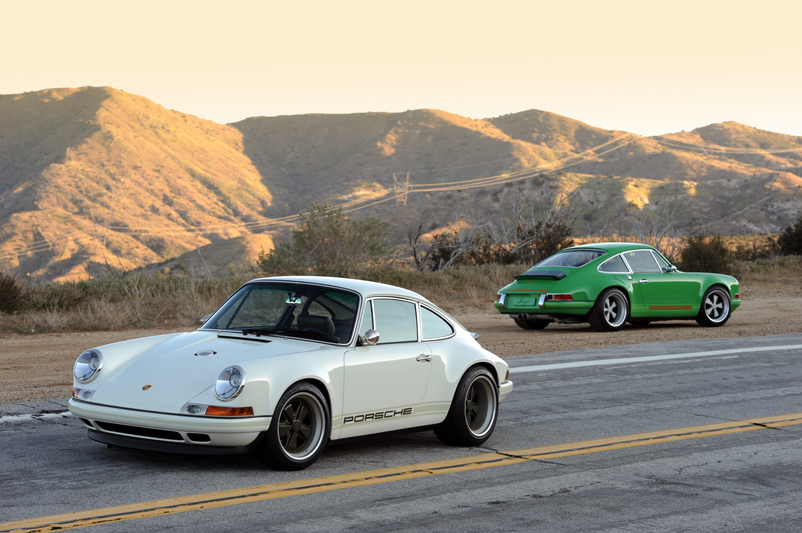 auto, vozidlo, zpěvák, Porsche, Porsche 911, sportovní auto, kupé, Konvertibilní, výkon auta, Ruf CTR, netcarshow, netcar, obrázky vozidel, photo auto, 2011, 911, kolo, založený na Porsche 911 993, superauto, pozemní vozidla, automobilového designu, automobil make, luxusní vůz, porsche 911 classic