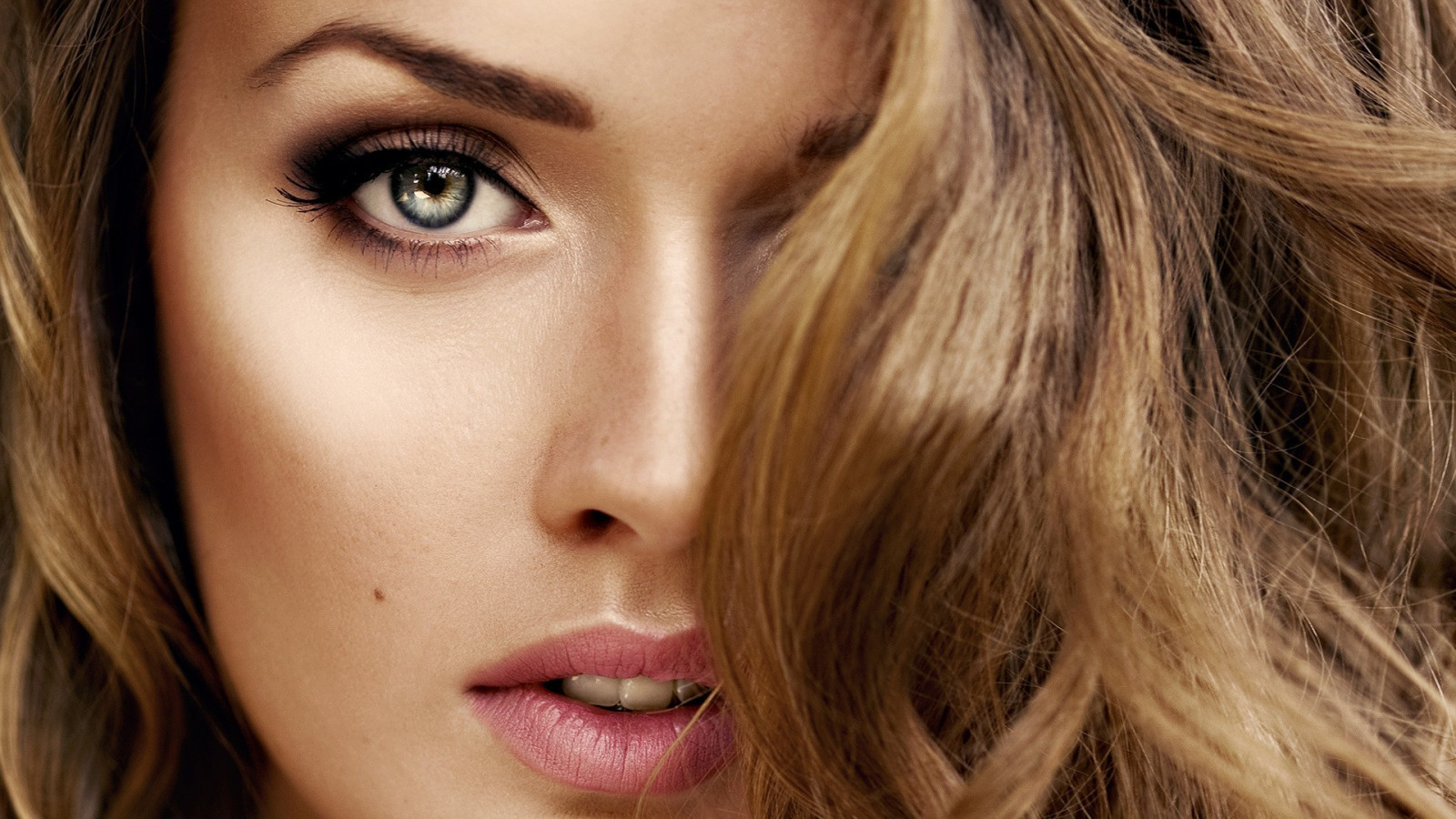 tvář, ženy, model, portrét, blondýnka, dlouhé vlasy, fotografování, vlasy, nos, kůže, hlava, supermodelka, barva, dívka, krása, oko, ret, blond, účes, 1920x1080 px, portrétní fotografie, focení, hnědé vlasy, člověk barva vlasů, barvení vlasů, obočí, Lidské tělo, orgán, zblízka, řasa, Hladká kůže