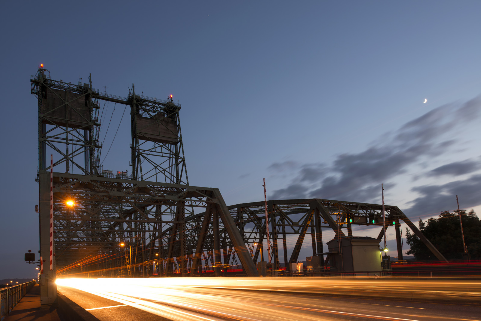most, nebe, mezník, struktura, architektura, noc, fixed link, večer, soumrak, průmysl, turistická atrakce, město, dálnice, metropole, Metropolitní oblast, budova