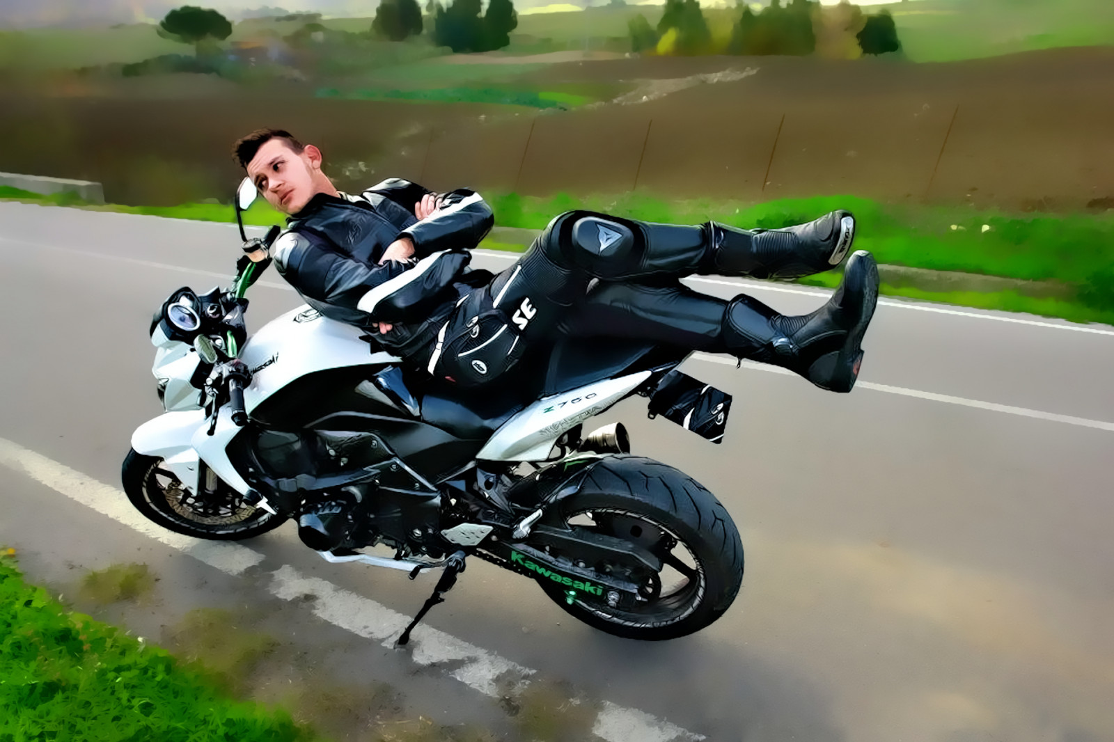 auto, motocykl, vozidlo, Honda, Yamaha, Řidič, závodění, Ducati, KTM, Triumf, křižník, Kawasaki, Suzuki, Supermoto, Husqvarna, Dainese, Daytona, Aprilia, Buell, kolo, T, motocyklové, kaskadérství, motorové vozidlo, mal, koženky, byl, Moto Guzzi, nett, Cagiva, Simson, BMV, Anderes, Echt, Mawas, motorcycle accessories