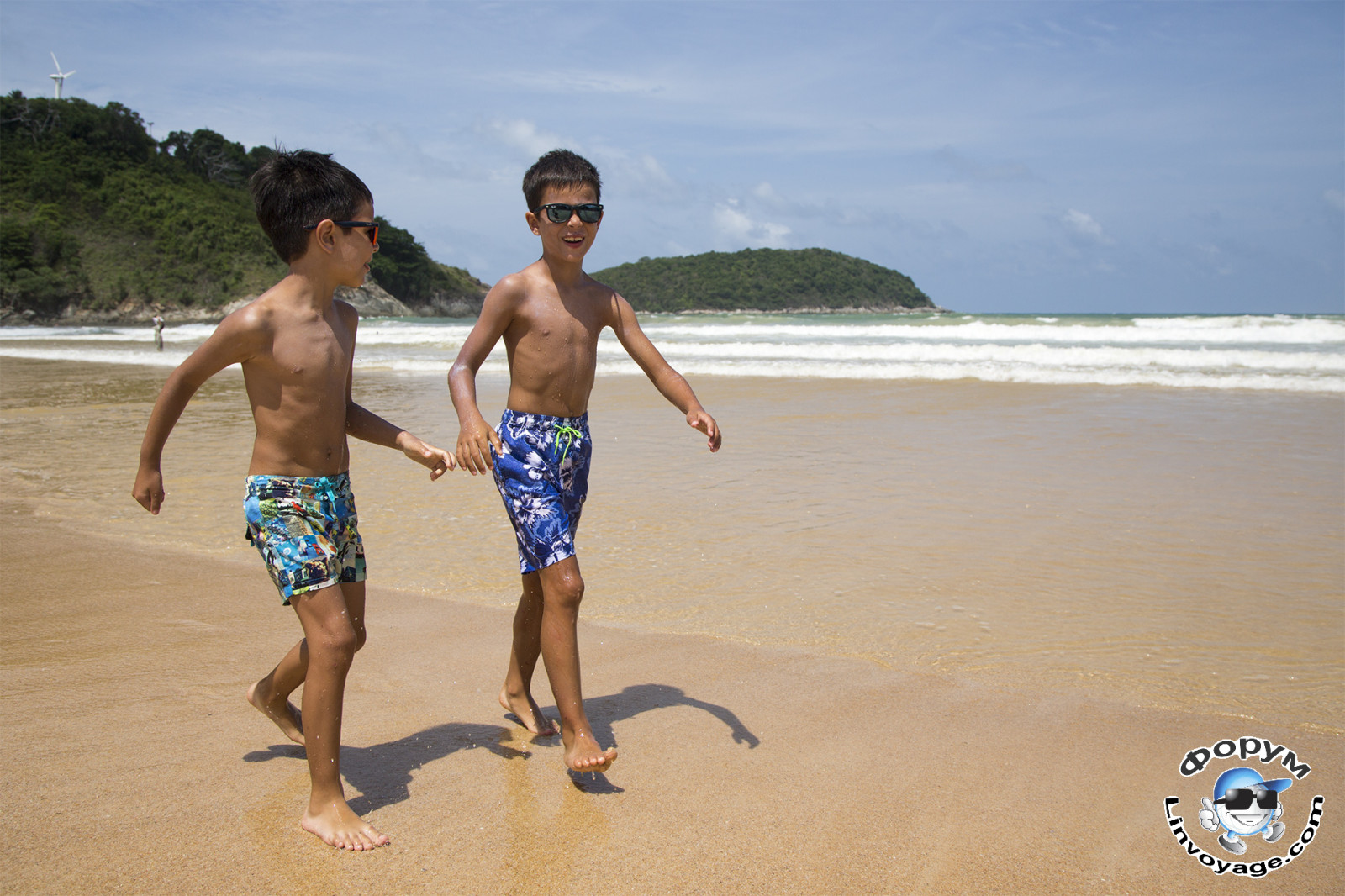krajina, lidé, moře, kopec, Příroda, pobřeží, písek, pláž, vlajka, dítě, letní, Thajsko, dovolená, chlapec, dítě, hora, bratr, venkovní, dívka, oceán, legrační, zábava, pobřeží, noha, phuket, Naiharn, tělo z vody, opalování
