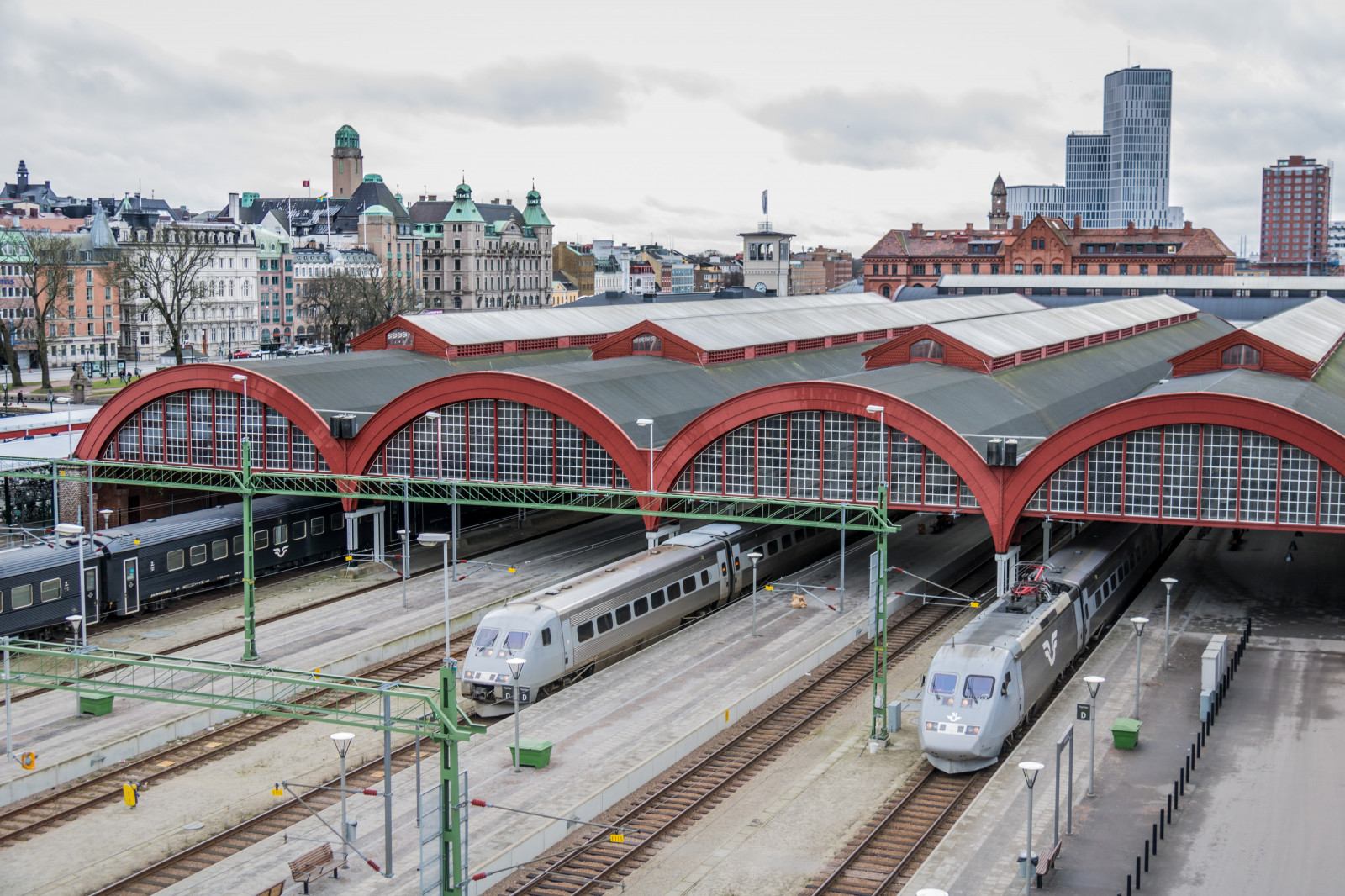 Stadtbild, Fahrzeug, Zug, Brücke, Bahnhof, Überführung, Transport, Hauptbahnhof, T g, Malmo, Bahnhof, Exif Modell canoneos760d, Geocountry, Kamera macht canon, Geocity, Kameramodell canoneos760d, Geostate, Geolocation, Exif linse efs18200mmf3556is, Exif machen canon, Exif isospeed 100, Exif focallength 32mm, Exif Blende 50, Spur, J rnv gsstation, Metropolregion, öffentlicher Verkehr, Schienenverkehr, Fahrzeuge, Skyway
