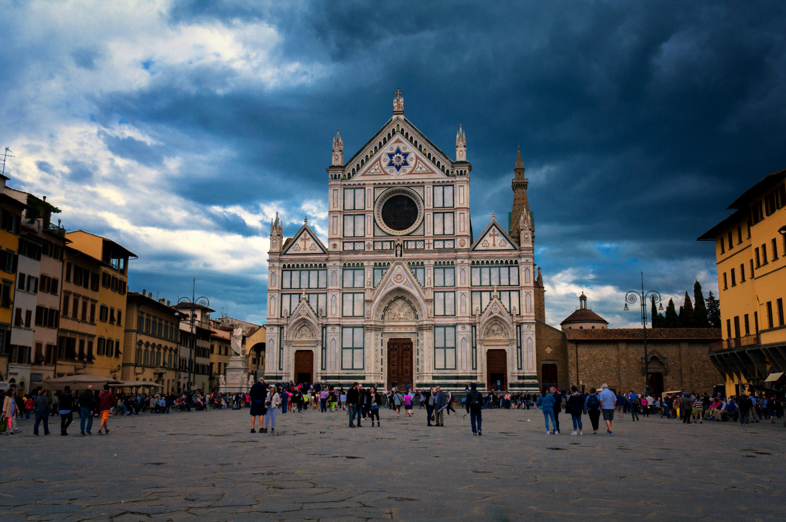 paesaggio, città, strada, paesaggio urbano, Italia, costruzione, Turismo, sera, storia, cittadina, Chiesa, la piazza cittadina, Cattedrale, cultura, colore, nube, viaggio, basilica, plaza, punto di riferimento, area urbana, insediamento umano, luogo di culto