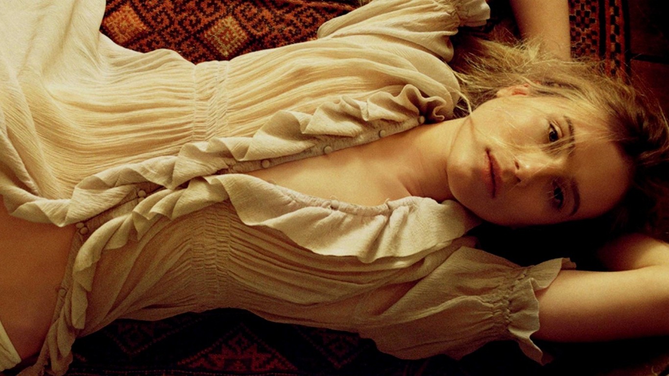 mujer, modelo, fotografía, Persona, mitología, romance, belleza, dama, imagen, 1366x768 px, Posiciones humanas, Sesión de fotos, Interacción