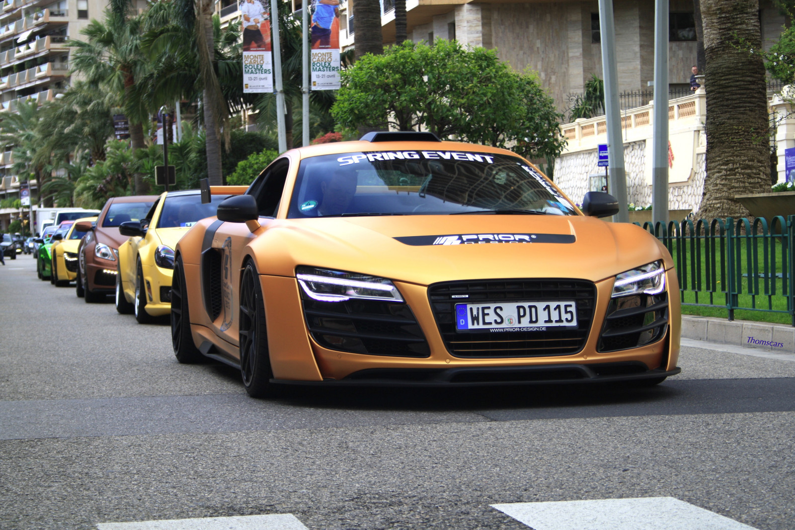 รถ, ยานพาหนะบก, ยานยนต์, ยานพาหนะ, ถนน, รถสปอร์ต, ถนน, การออกแบบยานยนต์, ออดี้, ออดี้ R8, ประสิทธิภาพรถ, รถหรู, ซูเปอร์คาร์, ภายนอกยานยนต์, รถหรูส่วนบุคคล, รถครอบครัว, รถผู้บริหาร, กีฬายูทิลิตี้รถ, รถเก๋ง, automotive wheel system, ล้อ, รถเมือง, ที่จอดรถ, รถกะทัดรัด