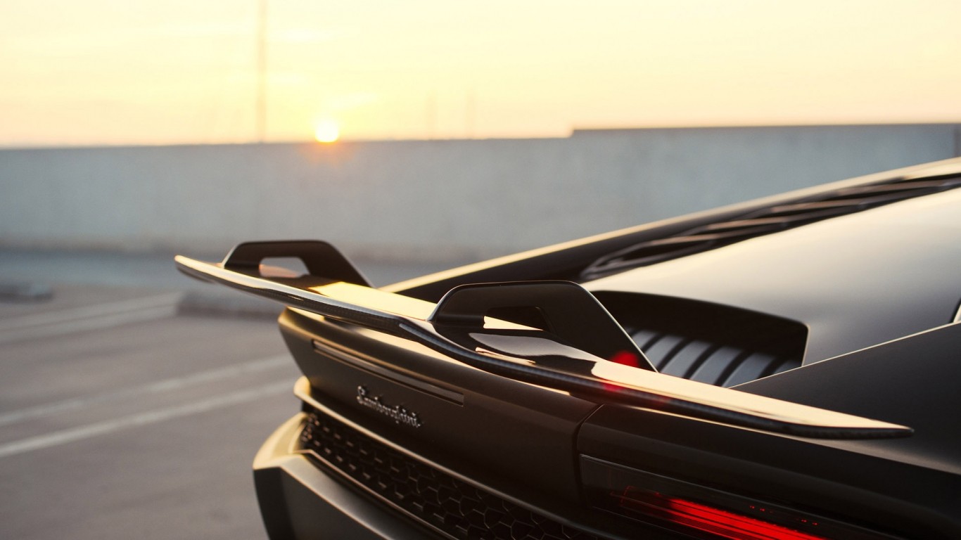 デスクトップ壁紙 ガラス フード ランボルギーニ ポルシェ スポーツカー クラシックカー パフォーマンスカー 4 スーパーカー 1366x768 Px コンピュータの壁紙 陸上車両 自動車デザイン 自動車外装 個人的な高級車 エグゼクティブカー 自動車部品