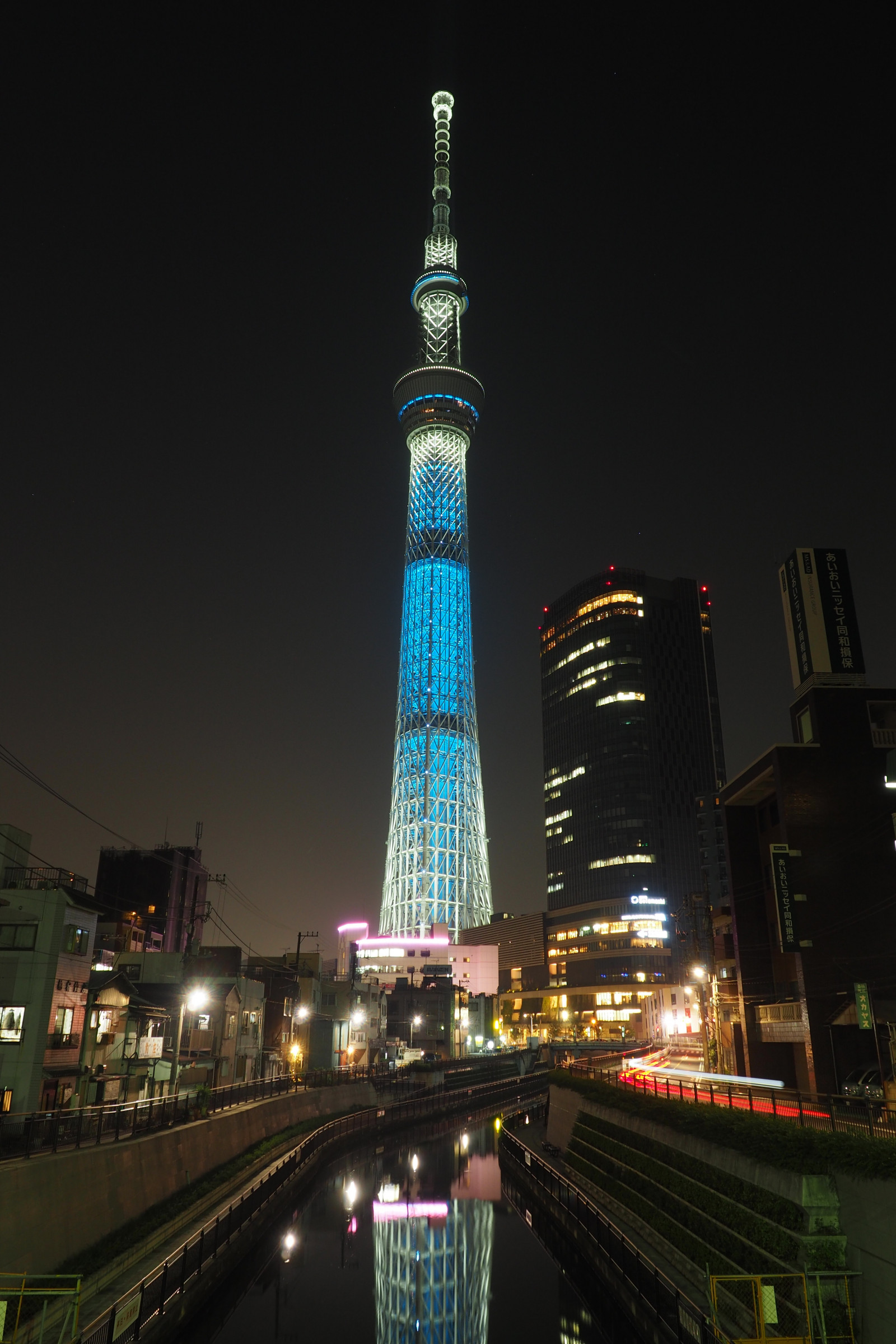 Japonsko, město, panoráma města, noc, architektura, odraz, panoráma, mrakodrap, večer, věž, soumrak, metropole, Tokio, Olympus, jp, Skytree, světlo, centrum, osvětlené, osvětlení, 70, mezník, Tokyo Sky Tree, mzuiko, OMD, EM5, omdem5, mzuikodigital1250mmf3563, mzuiko1250, em5mark2, omdem5mark2, turntheworldunblue, urban area, Atmosféra Země, Metropolitní oblast, lidské osídlení