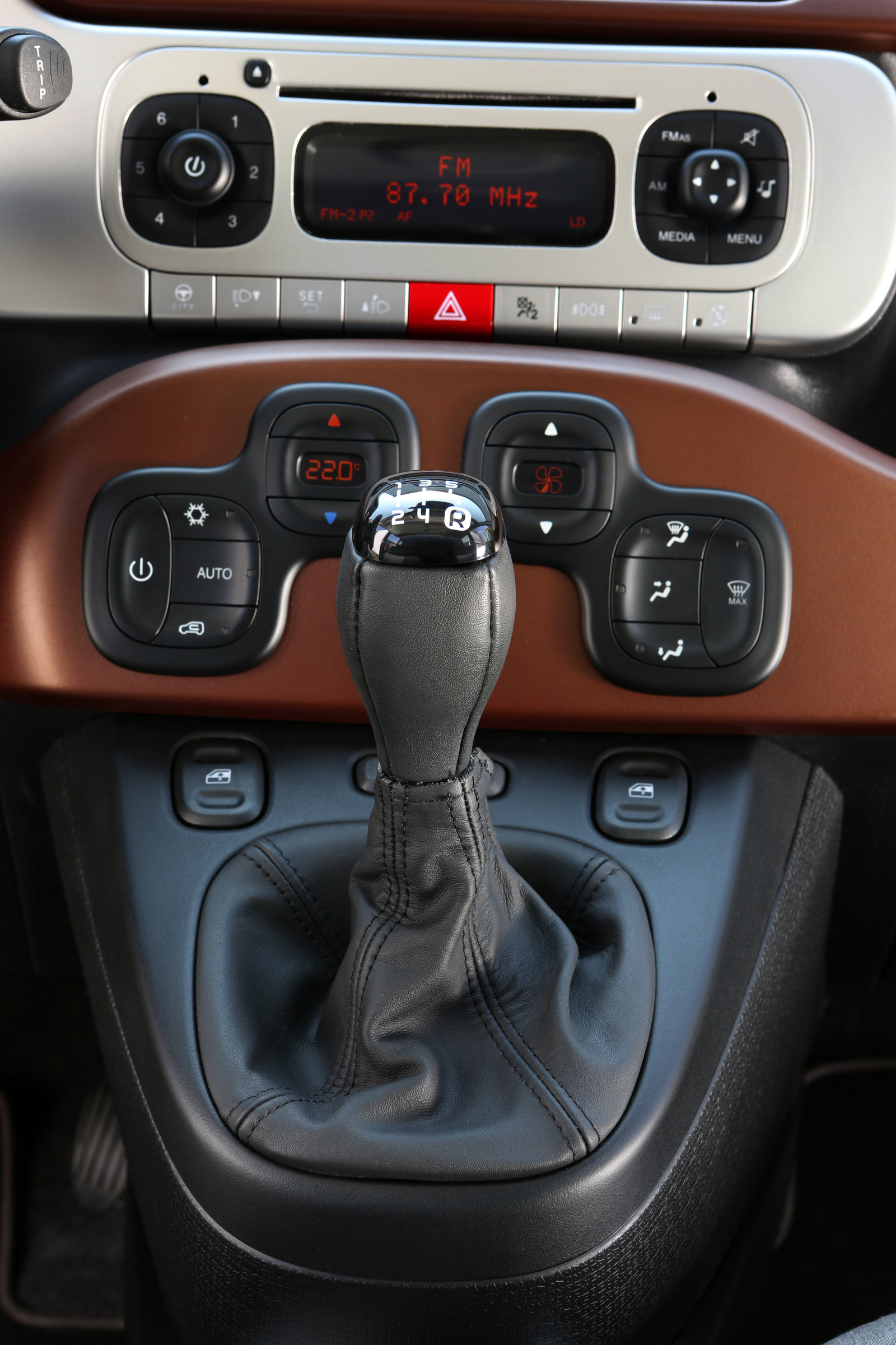 auto, vozidlo, 2015, volant, FIAT, netcarshow, netcar, obrázky vozidel, photo auto, Panda Cross, pozemní vozidla, automobilový exteriér, automobil make, rodinný vůz, kompaktní vůz, výkonné auto, městské auto, sportovní užitkové vozidlo, hatchback, minivan