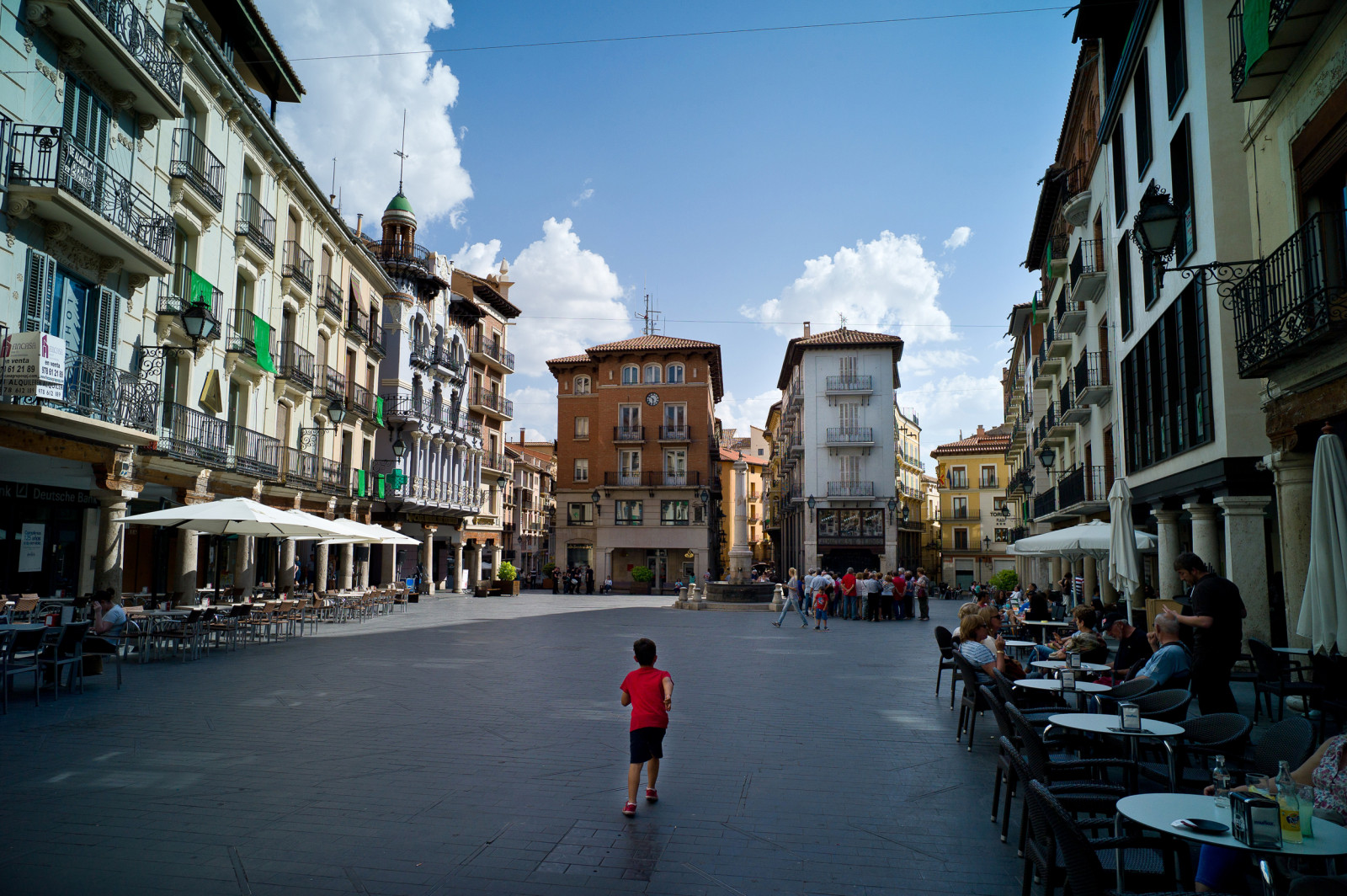 by, gade, bybilledet, vej, Turisme, by, Rådhusplads, kanal, Leica, ferie, infrastruktur, F28, downtown, rejse, Zeiss, plaza, 21mm, byområde, vandveje, menneskelig bosættelse, kvarter, m9, biogon