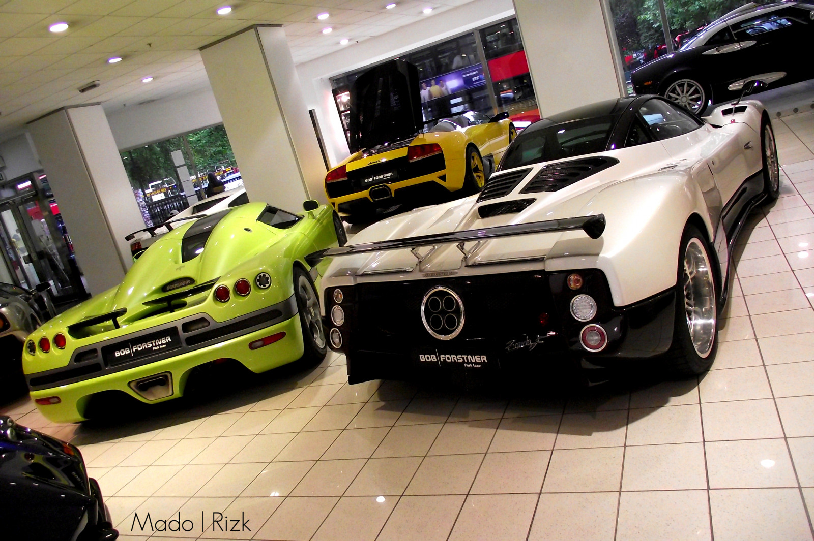 auto, motorové vozidlo, pozemní vozidla, vozidlo, superauto, sportovní auto, automobilového designu, auto show, Pagani Zonda, automobilový exteriér, vlastní auto, výkon auta, osobní luxusní automobil, kolo, závodní auto, automotive wheel system