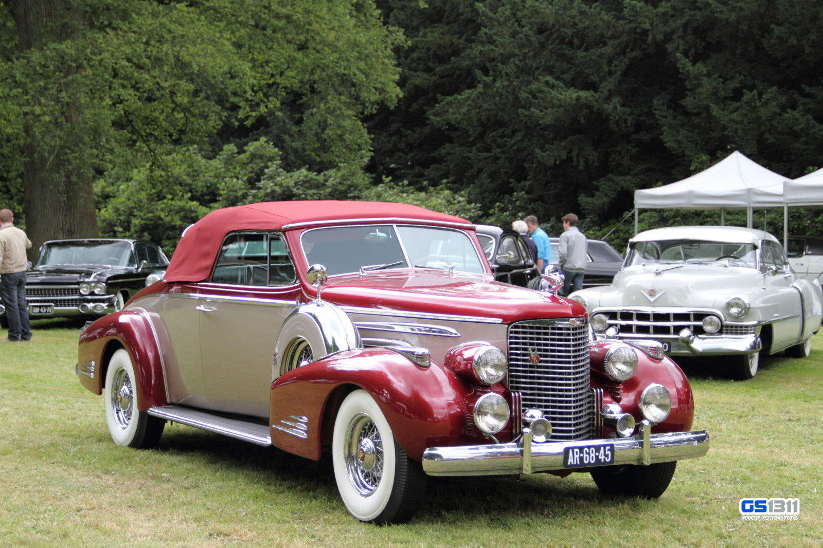 fotografie, auto, starý, Červené, tapeta na zeď, dva, trouchnivění, klasický, cars, auto, fotografie, automobil, foto, obraz, fotky, alt, 1938, obrázek, Konvertibilní, mobil, snímky, Cadillac, PROTI, fotos, vozidlo, Oldtimer, 16, auta, bild, cabrio, Tón, bilder, kabriolet, dva Tony, 16v, V16, automobil, Zweifarbig