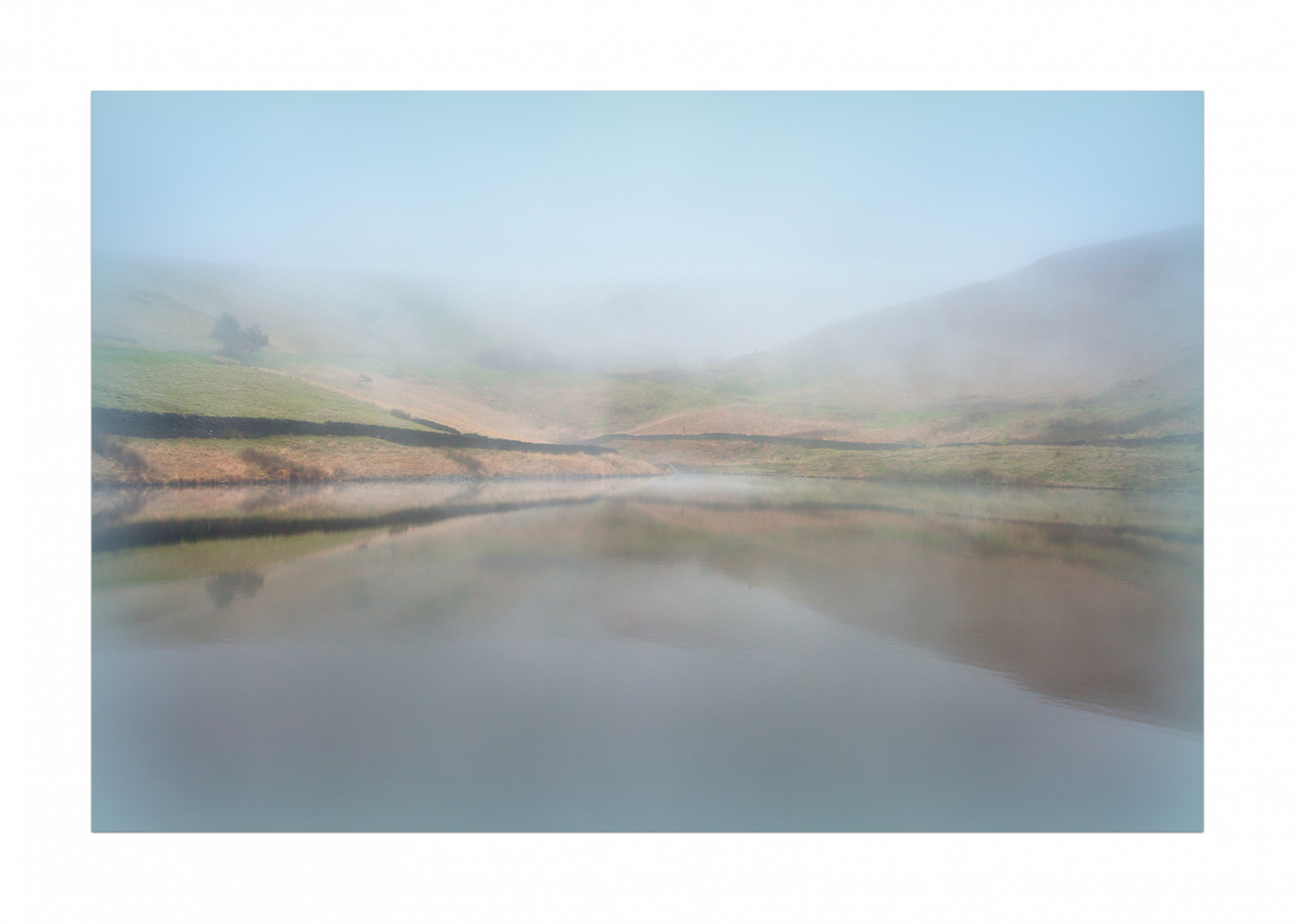krajina, kopec, jezero, voda, odraz, nebe, uklidnit, Anglie, ráno, mlha, Kánon, horizont, atmosféra, údolí, Rochdale, tundra, Lake District, mlha, odrazy, Trojzubec, nádrž, Severozápad, Saddleworth, vysočina, jezero, Lancashire, Ogden, klesl, canon50mm, canon5dmarkll, piethornevalley, denshaw, moodylandscape, vodní zdroje