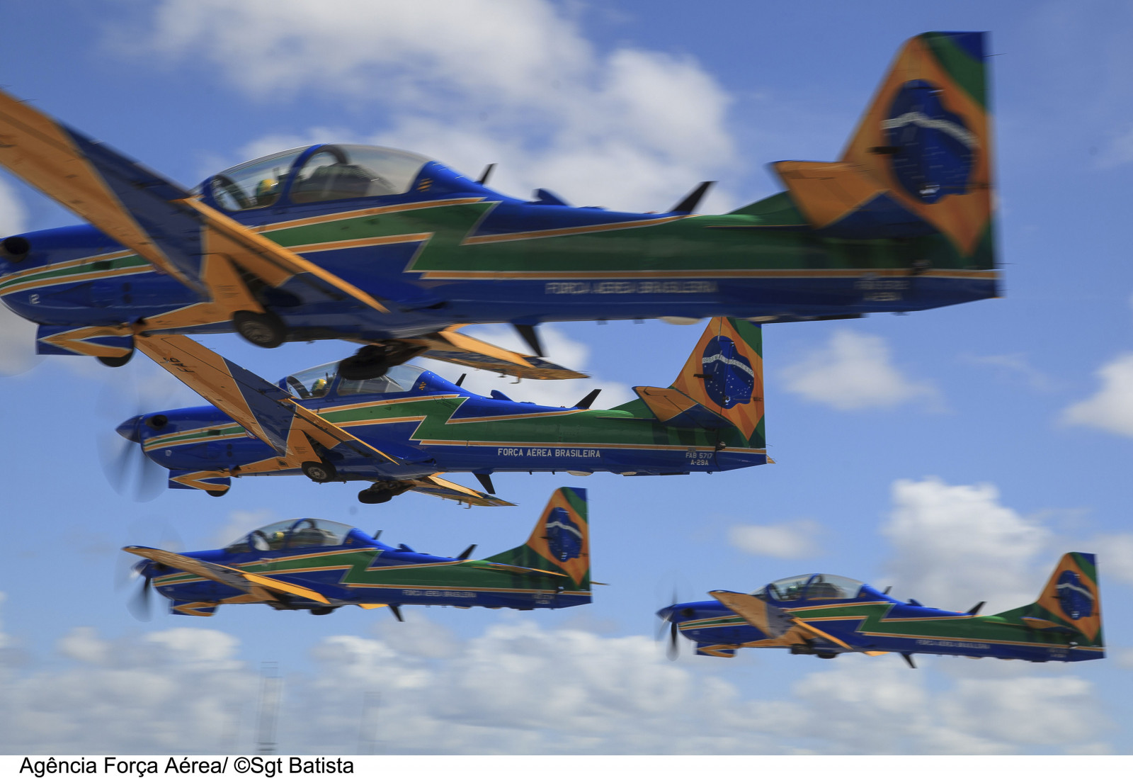 vehicul, avion, avioane, sutien, Brazilia, biplan, forța aeriană, Zbor, aviaţie, aripă, linie aeriană, fab, atmosfera pământului, spectacol aerian, aerobatics, aviație generală, monoplan, forcaaereabrasileira, Fumaça, fotobrunobatista, 240314bat9513cbrunobatista