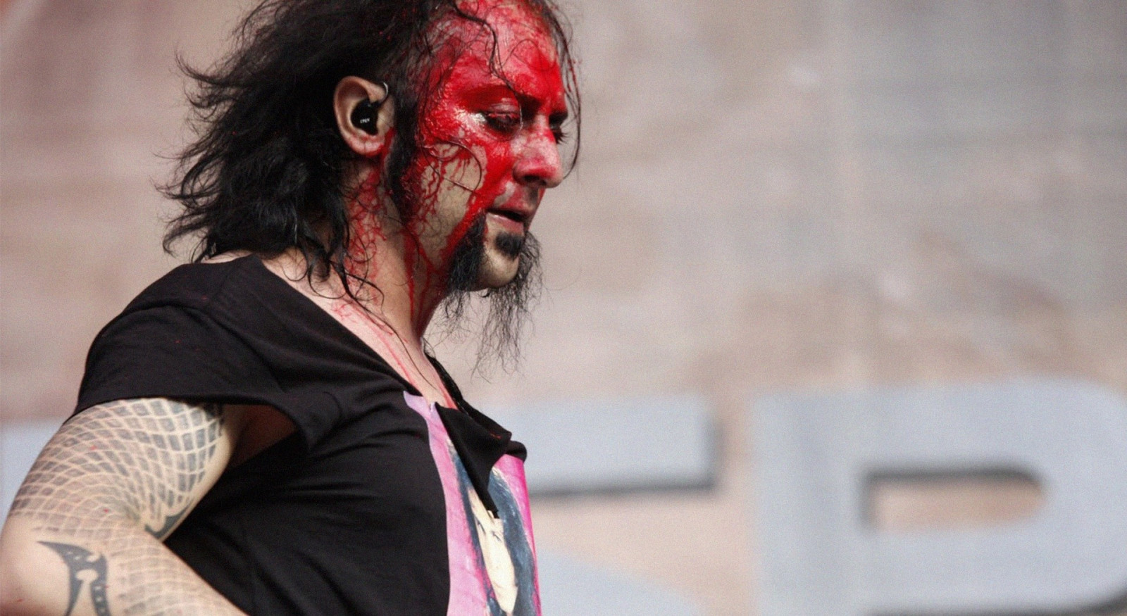 men, red, tattoo, blood, beards, singing, Hayko Cepkin, performance art