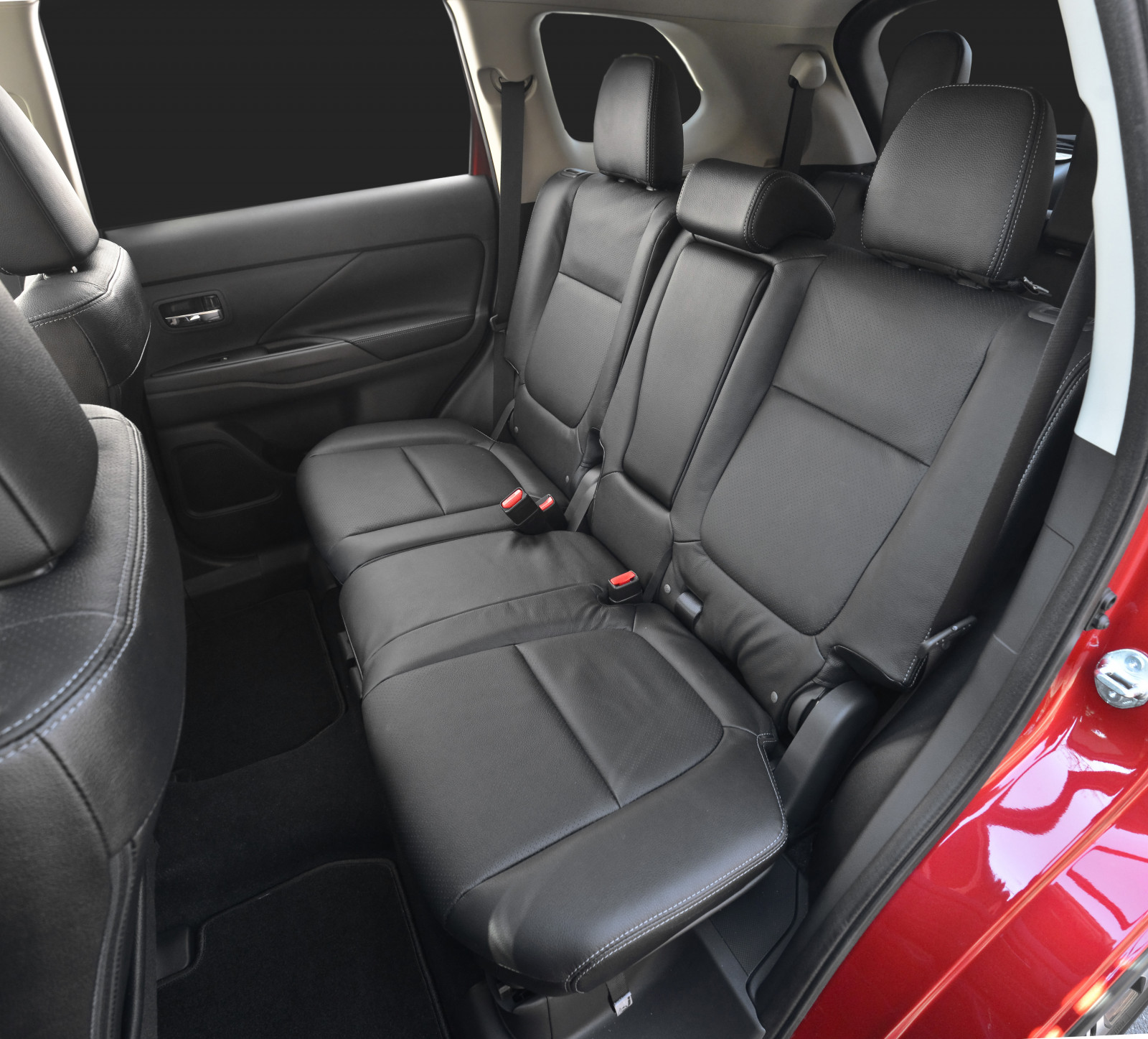 auto, vozidlo, mitsubishi, limuzína, netcarshow, netcar, obrázky vozidel, photo auto, 2016, Outlander USA verze, pozemní vozidla, automobilový exteriér, automobil make, crossover sUV, sportovní užitkové vozidlo, Kompaktní sportovní užitkové vozidlo, mini sportovní užitkové vozidlo, kompaktní MPV, mitsubishi Outlander