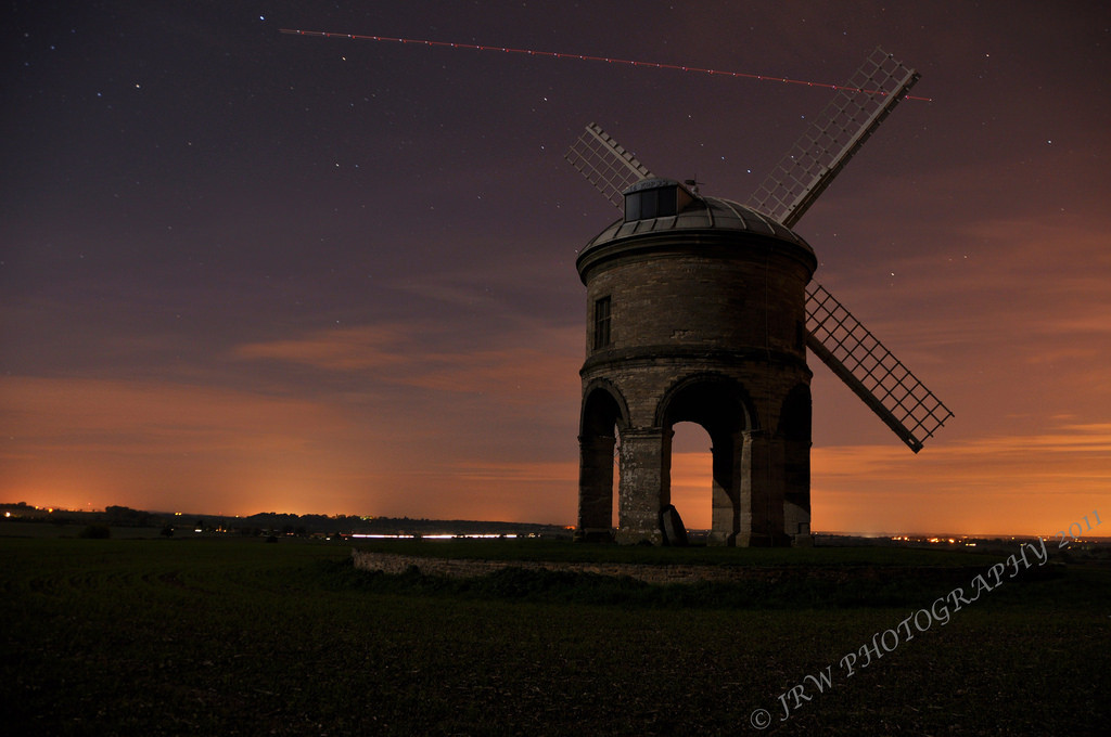 noc, neon, budova, tráva, nebe, cihly, pole, silnice, hvězdy, mraky, večer, věž, měsíční svit, atmosféra, větrný mlýn, Nikon, soumrak, přistání, observatoř, půlnoc, Vést, longexposure, mrak, záře, svítání, Okna, letadlo, hvězda, tma, tapeta na zeď, mezník, d90, M42, plachty, astronomický objekt, meteorologický jev, jev, dálnice, johnwarwood, flickrjrt, chestertonwindmill, Bhx, 1632ad
