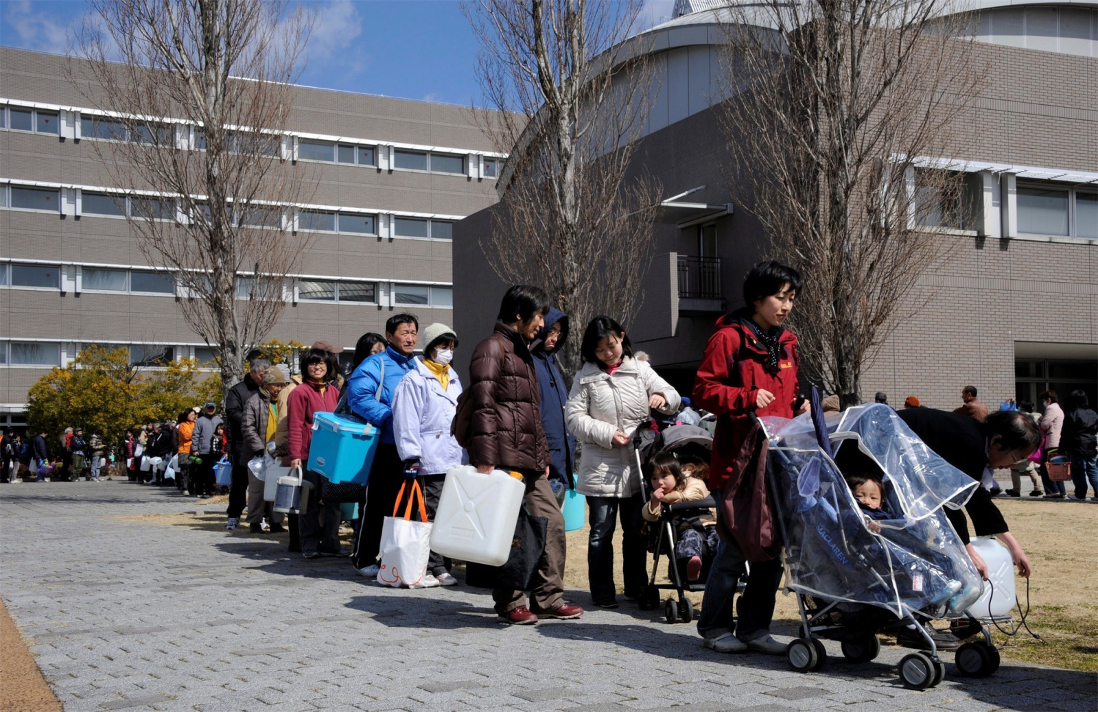 Japan 2025 earthquake street