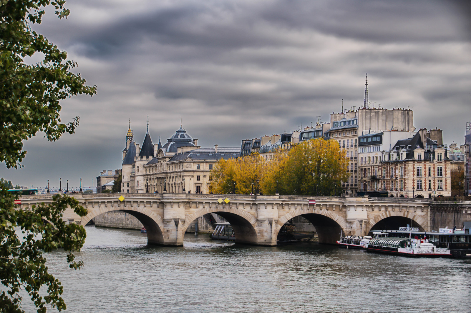 moře, město, panoráma města, architektura, voda, odraz, vozidlo, most, řeka, přístav, Francie, Paříž, doprava, kanál, Seine, Bro, euorpe, ledefrance, Frankrike, fr, pontneuf, kanál, mezník, vodní, landform